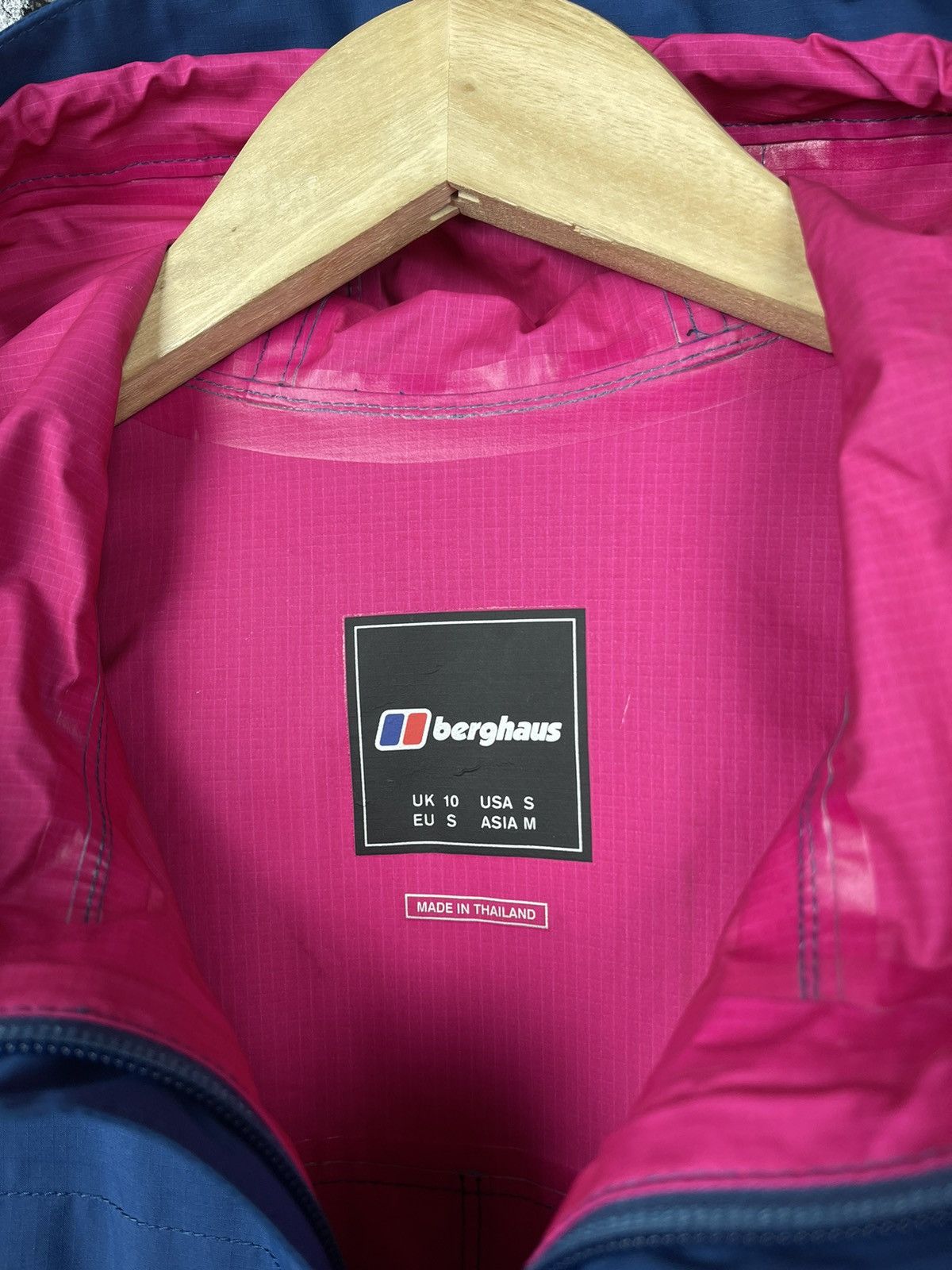 Berghaus Berghaus HYDROSHELL Blue Raincoat Woman’s Jacket Size S Size S / US 4 / IT 40 - 11 Thumbnail
