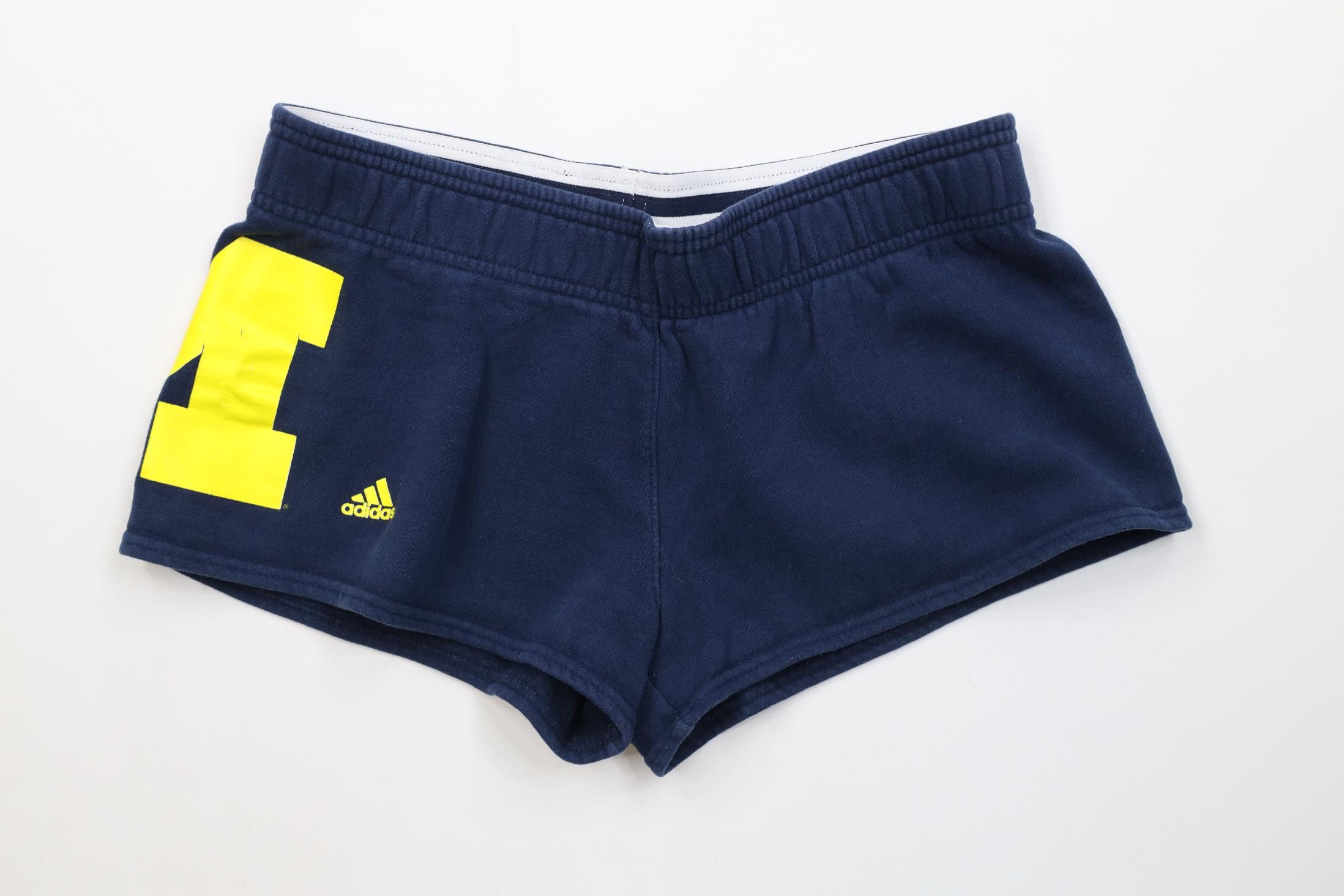Adidas Y2K Adidas Block M University of Michigan Sweatpants Shorts Size 28" / US 6 / IT 42 - 1 Thumbnail