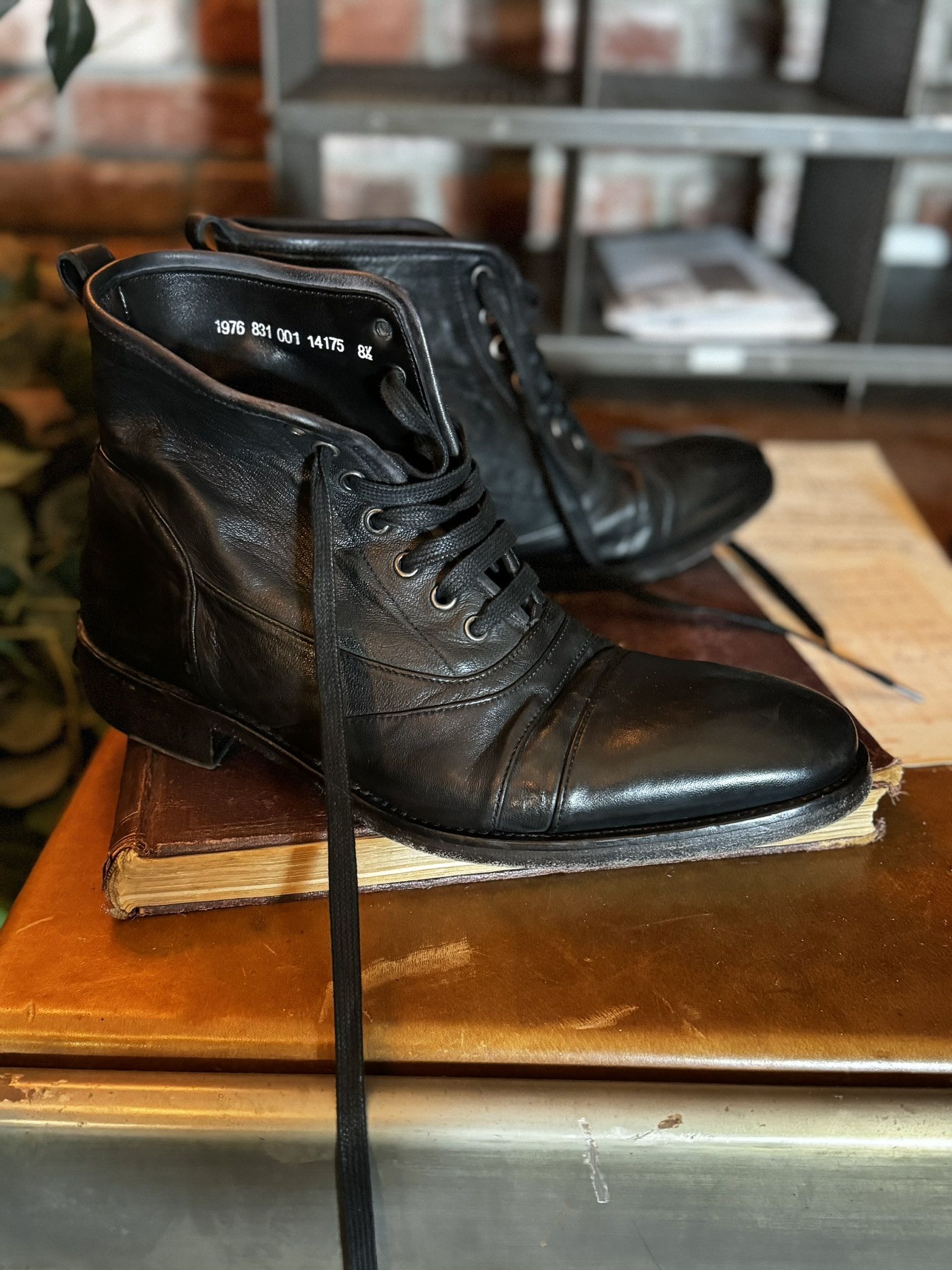 $698 JOHN VARVATOS Fleetwood Black BOOTS (sz 8.5)