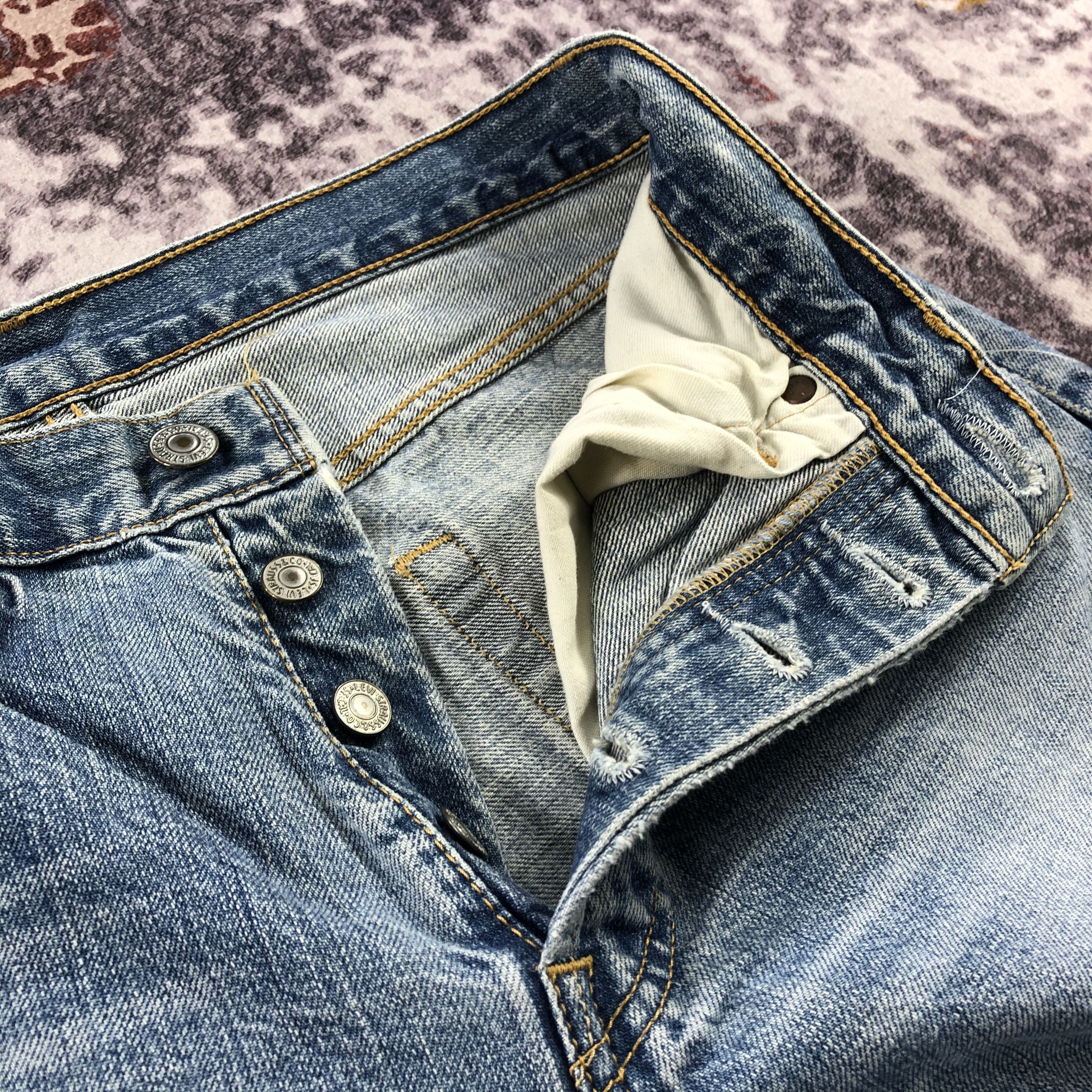 Levi's × Vintage 90s Vintage Blue Wash Levis 501 Jeans-JM2777 Size US 29 - 14 Thumbnail