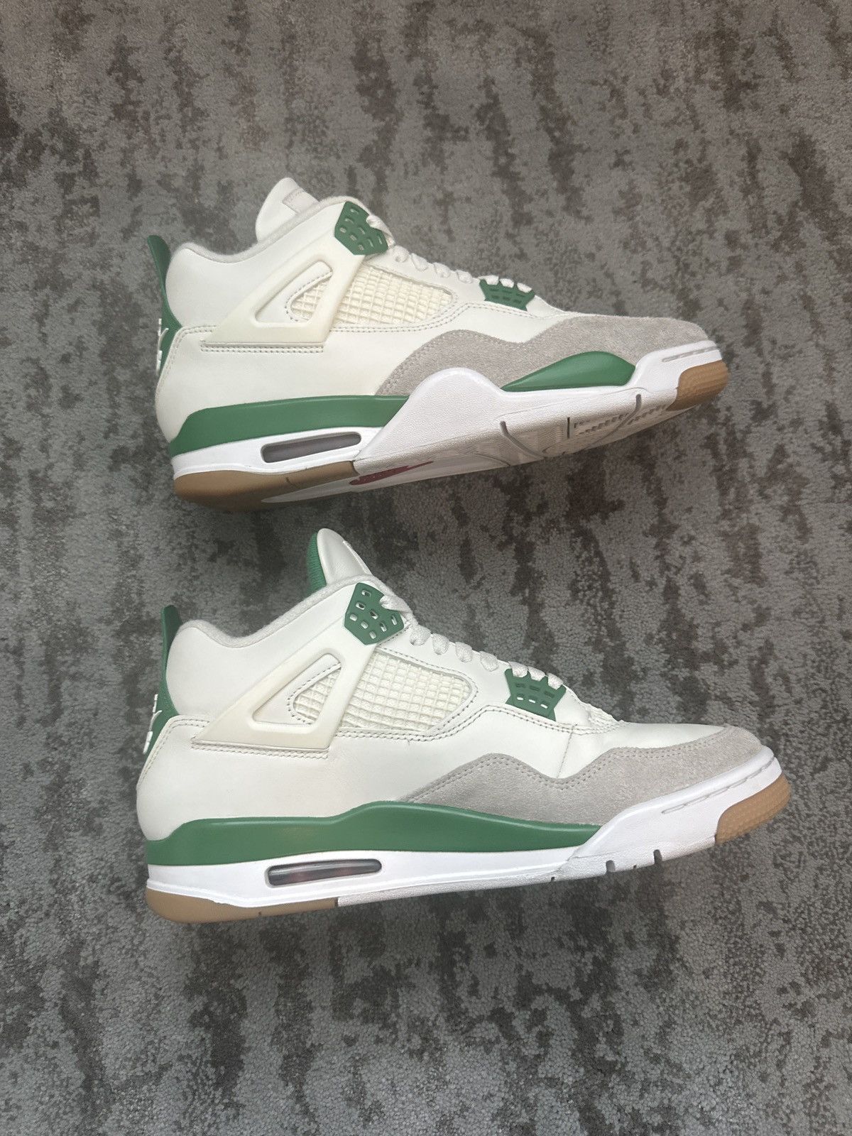 Jordan Brand Jordan 4 Pine Green Size US 10.5 / EU 43-44 - 1 Thumbnail