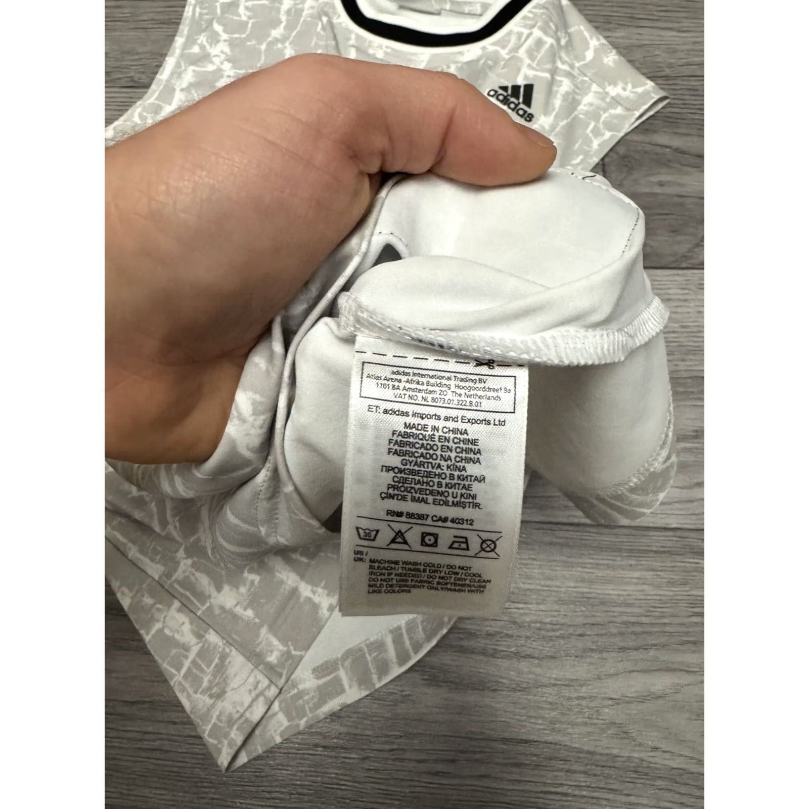 Adidas Adidas Derrick Rose Men's Sleeveless T-Shirt Jersey Basketball M White Savvy Activewear Mens Size US M / EU 48-50 / 2 - 5 Thumbnail