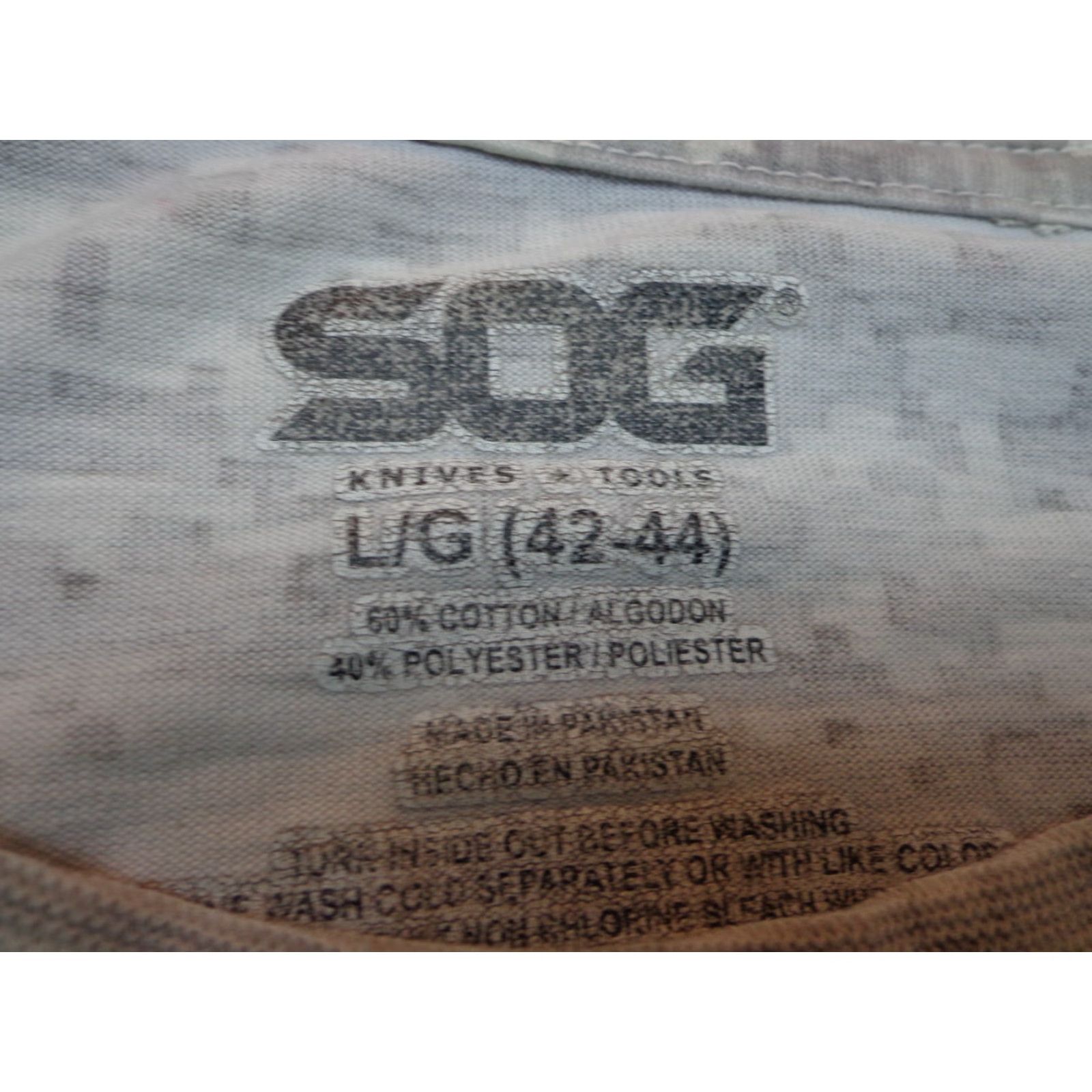 Vintage SOG T-Shirt Gray Digital Camouflage Short Sleeve Crew Neck Size L Adult Unisex Shirts Mens Womens Size US L / EU 52-54 / 3 - 5 Thumbnail