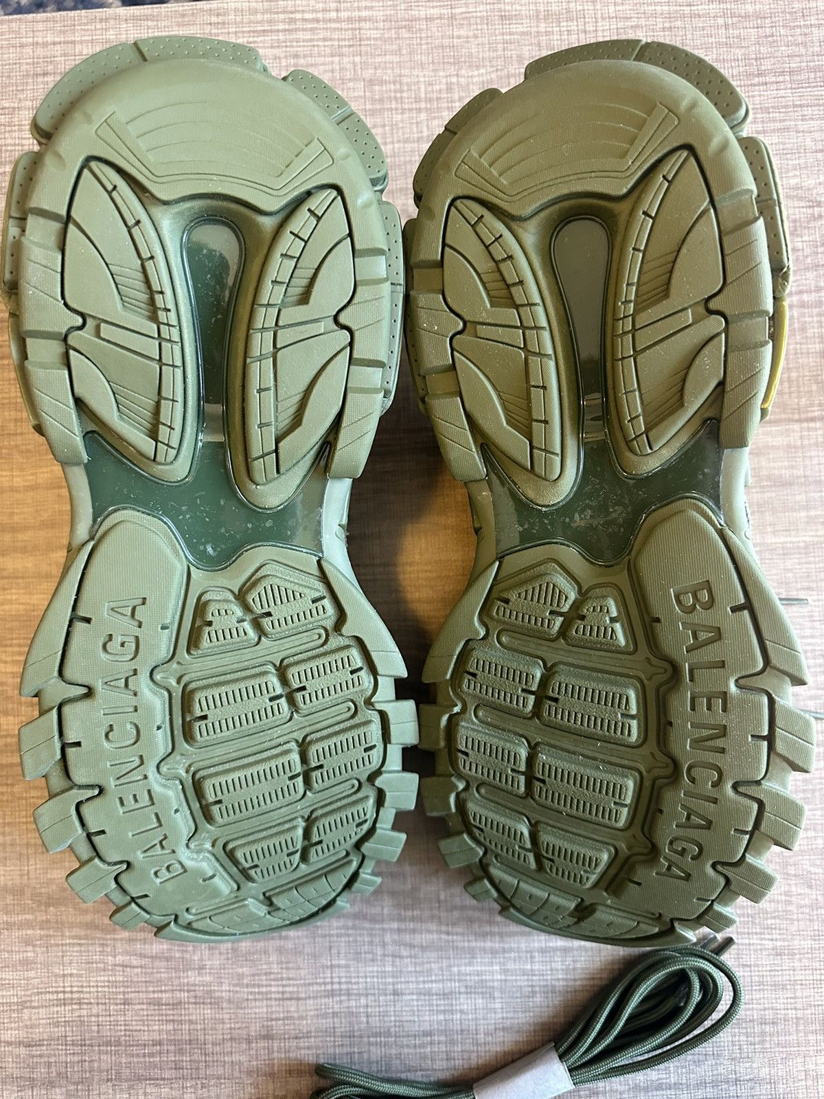 Balenciaga Balenciaga Green Track 2 Runner Worn Once Size US 12 / EU 45 - 4 Thumbnail