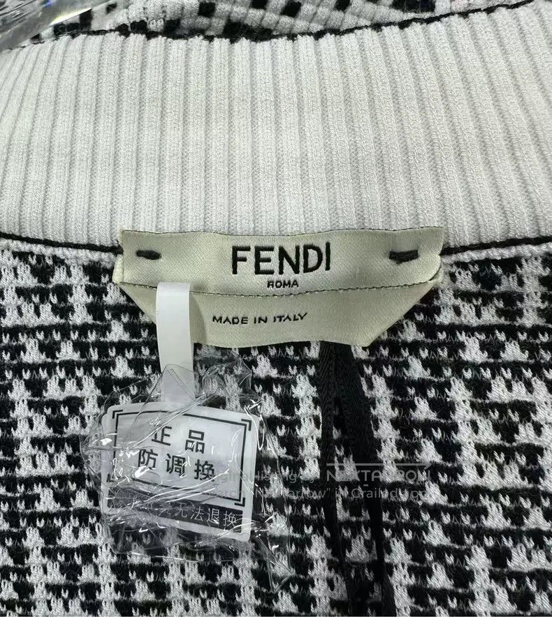 Fendi Fendi Black and white monogram logo knitted cardigan Size XXS / US 00 / IT 34 - 3 Thumbnail