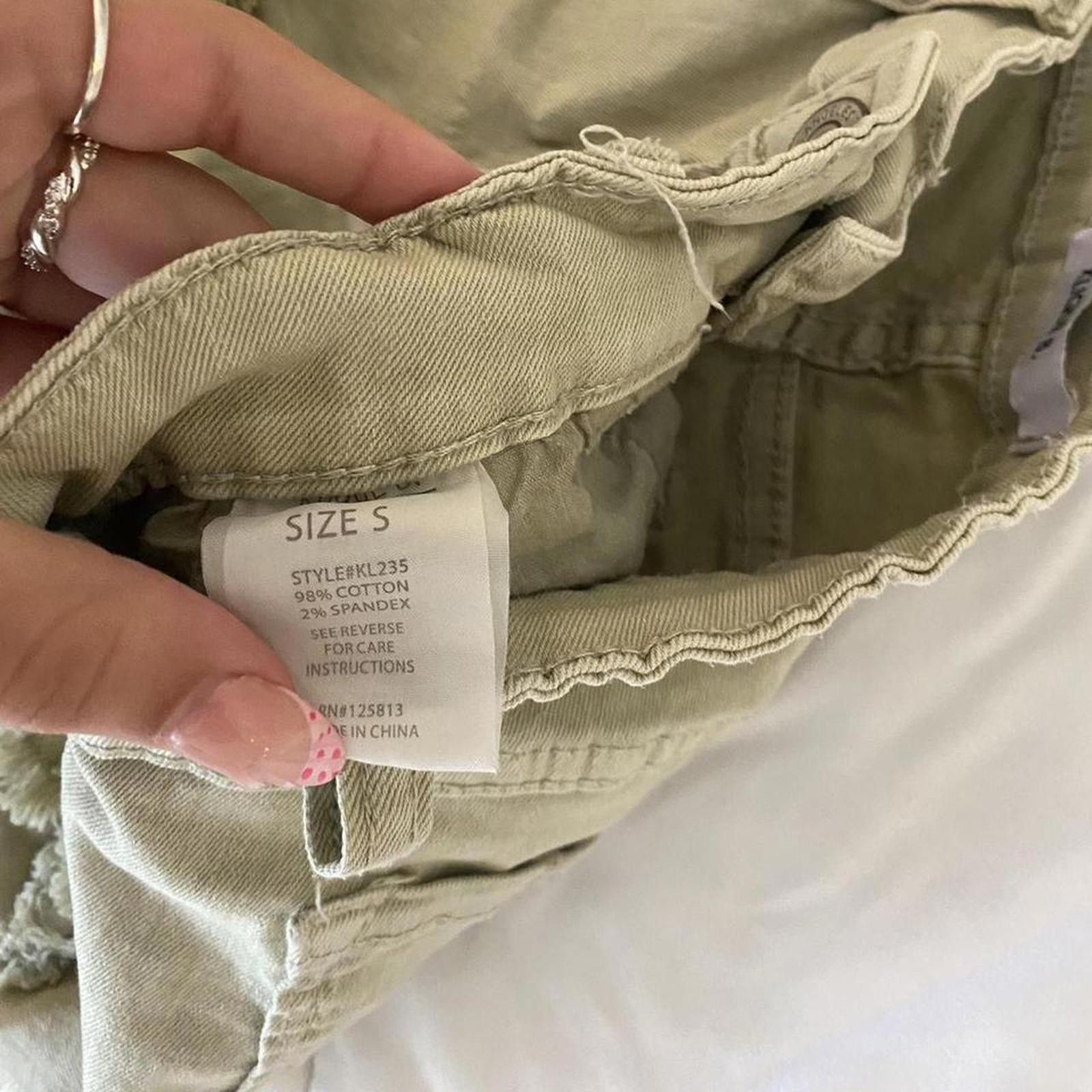 Other Khaki green distressed denim shorts with frayed hem Size 26" / US 2 / IT 38 - 4 Thumbnail