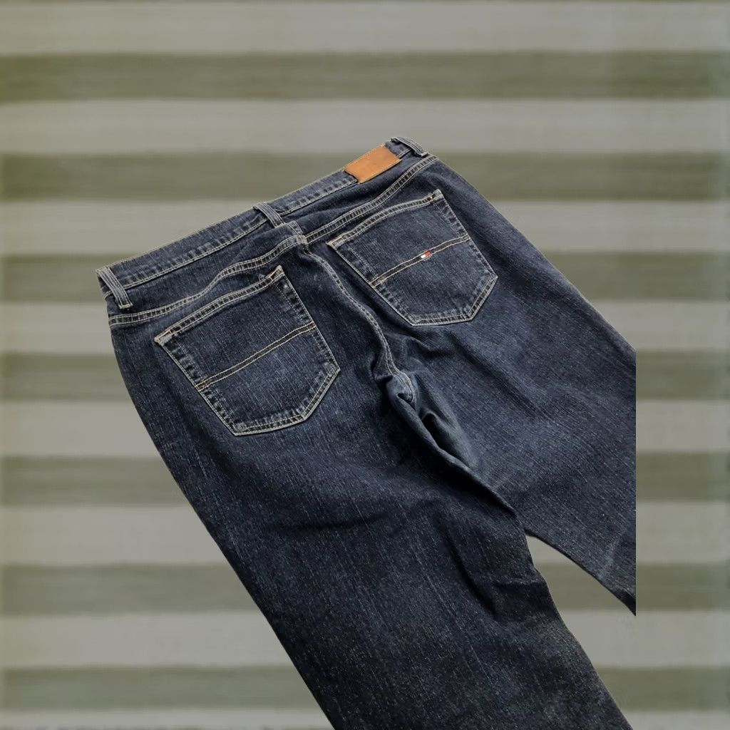 Tommy Hilfiger VINTAGE Tommy Hilfiger Jeans Dark Wash 32x30 Regular 12R Stretch Boot Hipster Womens Jeans Size 34" / US 12 / IT 48 - 1 Thumbnail