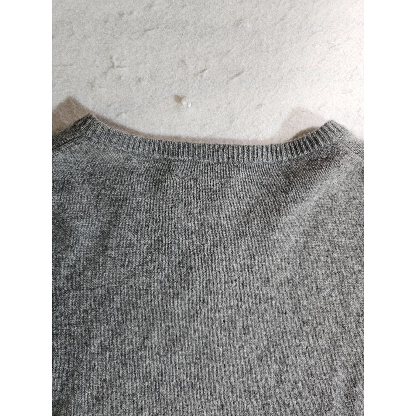 Vintage VINTAGE Marshall Field's 100% Cashmere Pullover Sweater V-Neck Mens XL Gray Size US XL / EU 56 / 4 - 8 Thumbnail