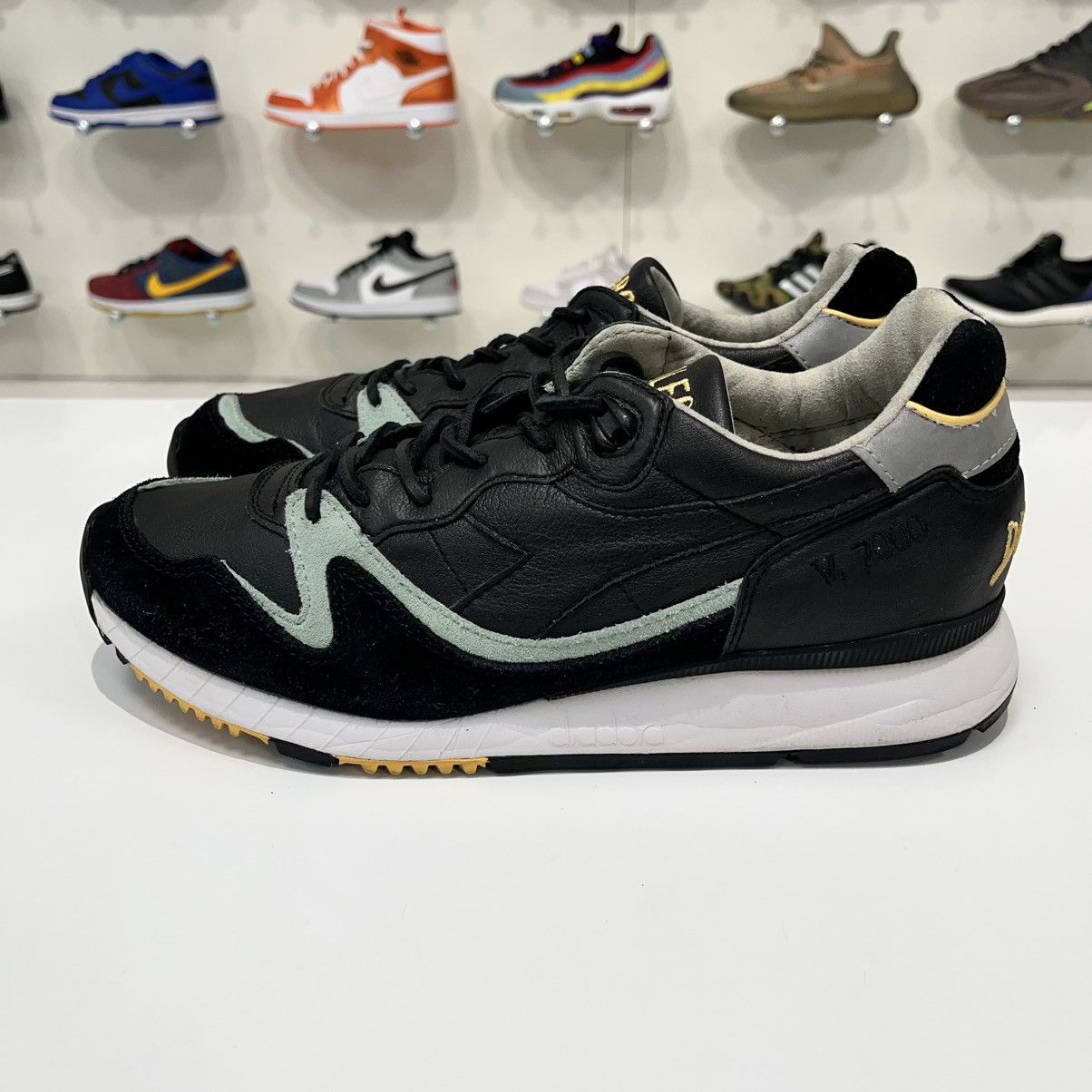 Diadora Diadora V7000 Solebox Azzurro Size US 9 / EU 42 - 3 Thumbnail