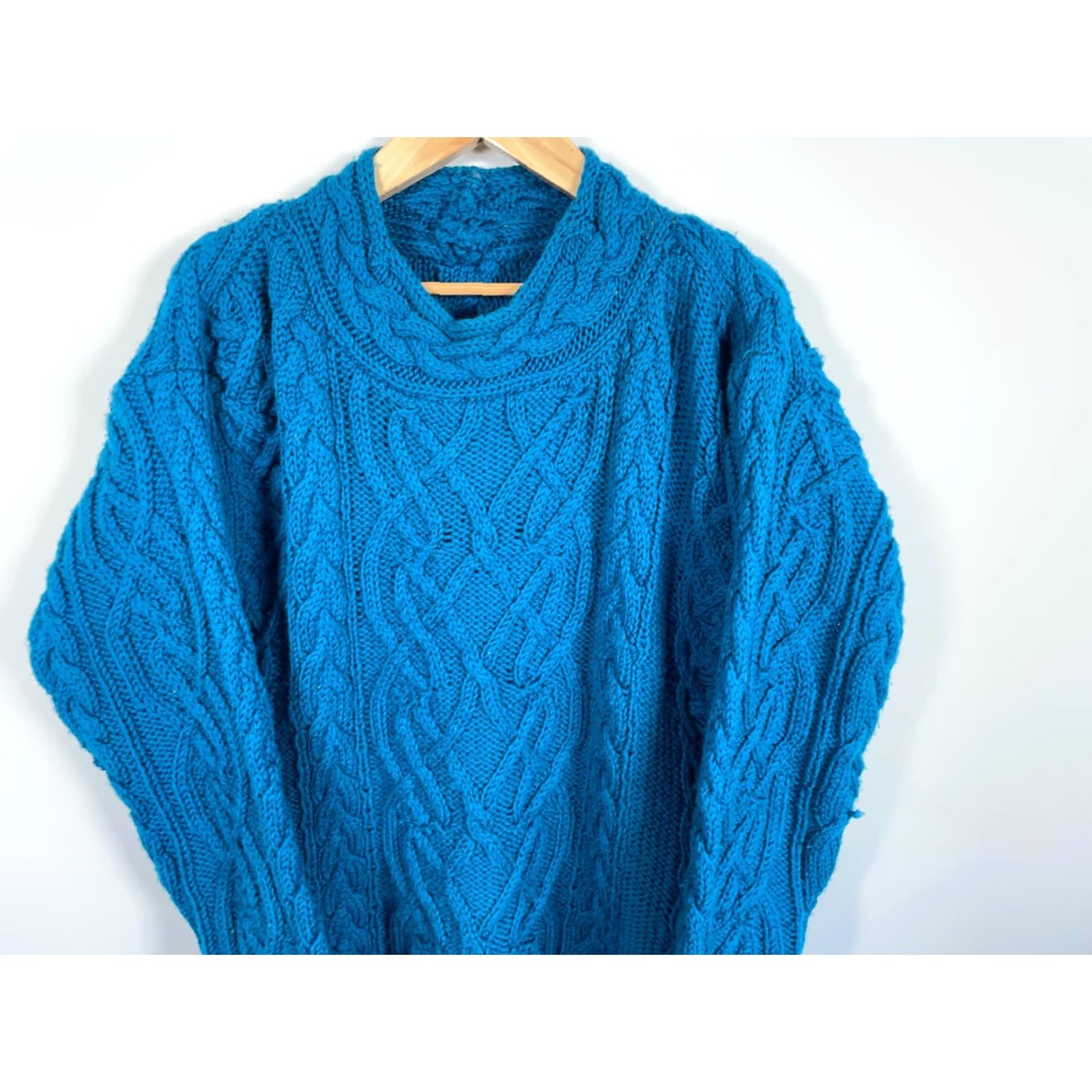 Vintage Handknit Wool Cable Knit Sweater Women's 2XL Blue Heavyweight Crewneck Size XXL / US 16-18 / IT 52-54 - 3 Thumbnail