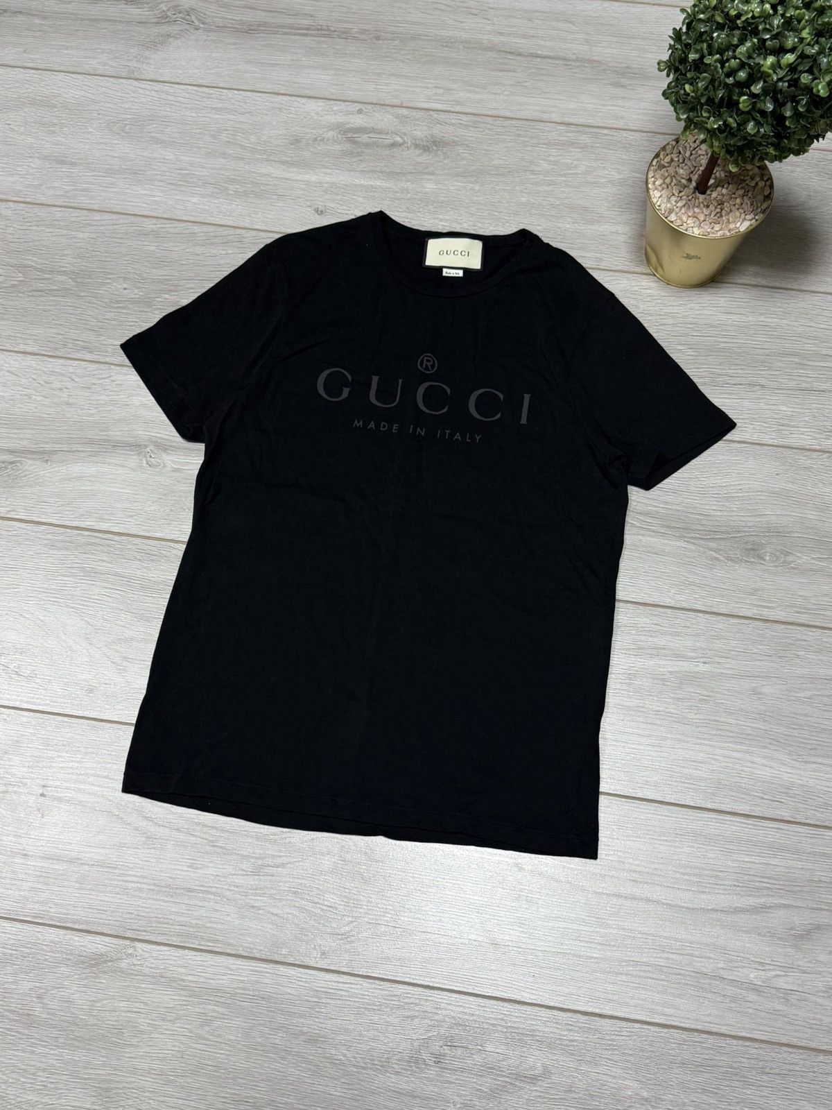 Gucci Gucci Italy spell out letters big logo tee shirt Size US M / EU 48-50 / 2 - 7 Thumbnail