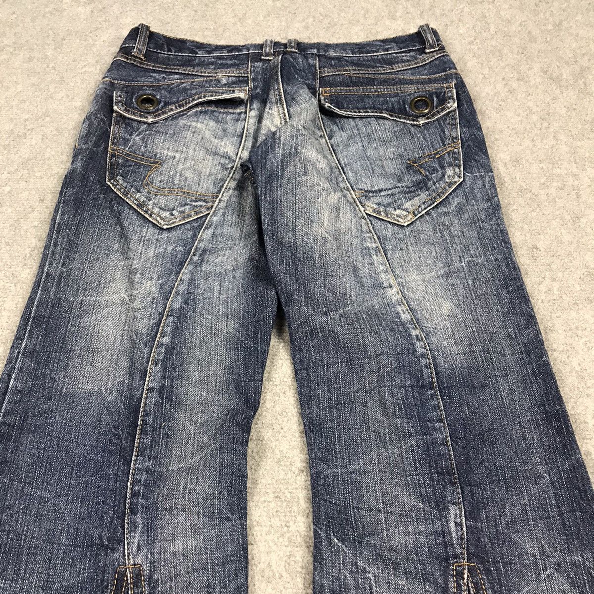If Six Was Nine FLARE DENIM SEMANTICDESIGN RIPPED DISTRESSED BOOT CUT PANTS Size US 28 / EU 44 - 11 Thumbnail