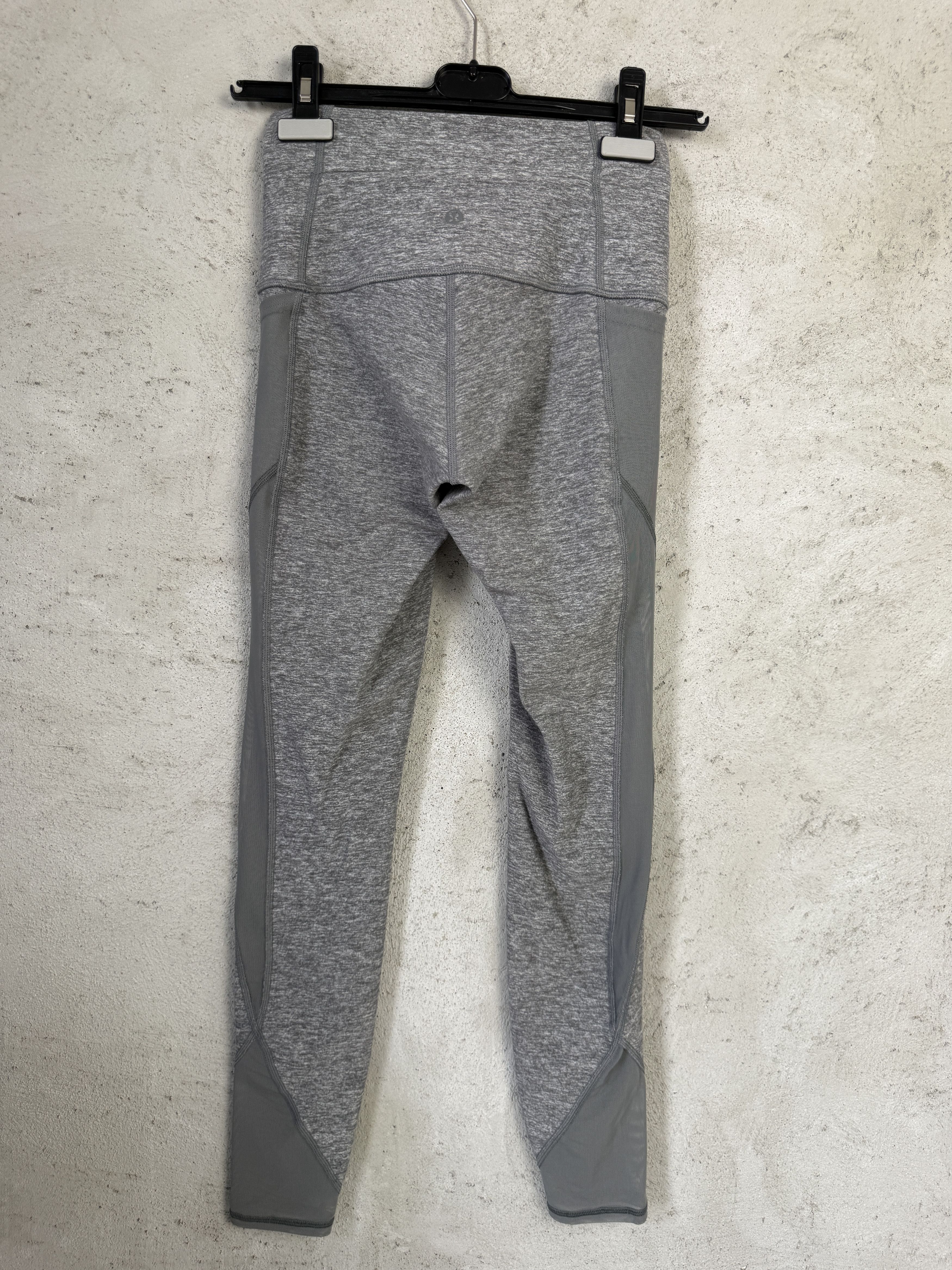 Lululemon Lululemon leggings sport yoga gym pilates Size 27" / US 4 / IT 40 - 1 Thumbnail
