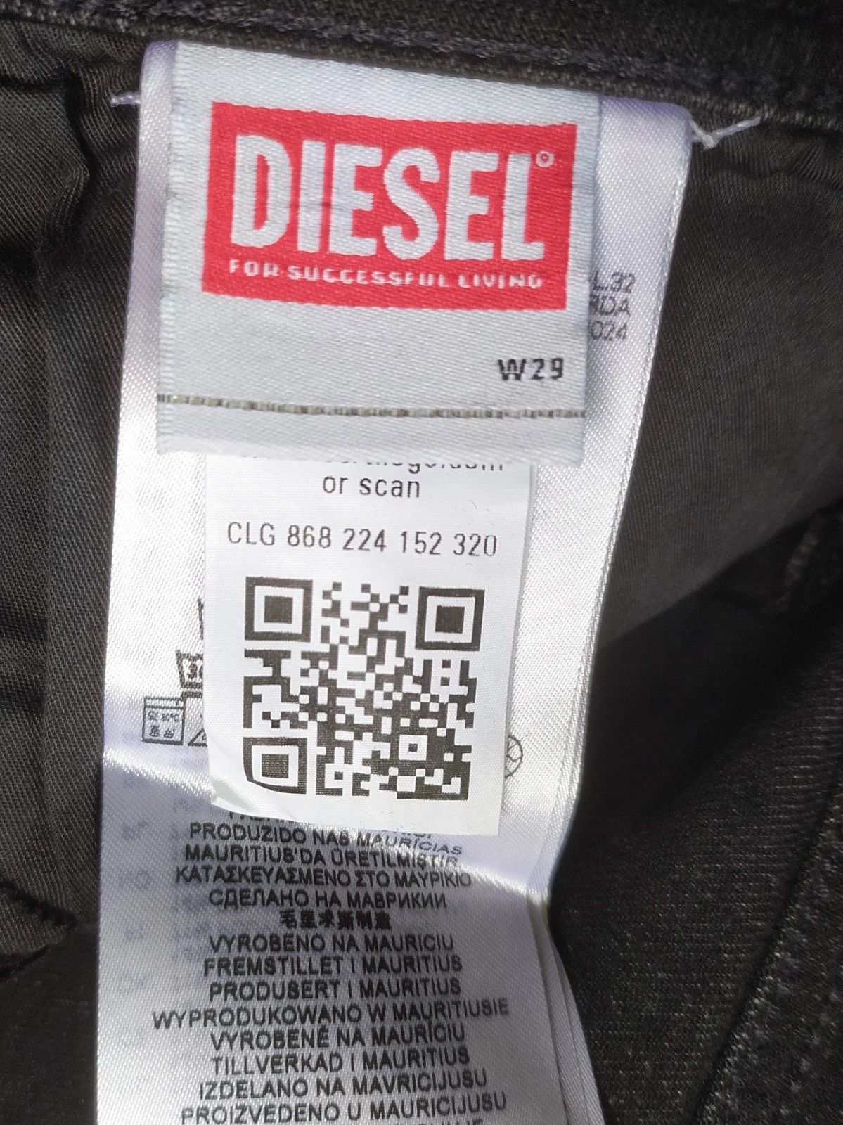 Diesel Diesel 1979 SLEENKER L.32 MENS JEANS T/9934 Size US 29 - 8 Thumbnail