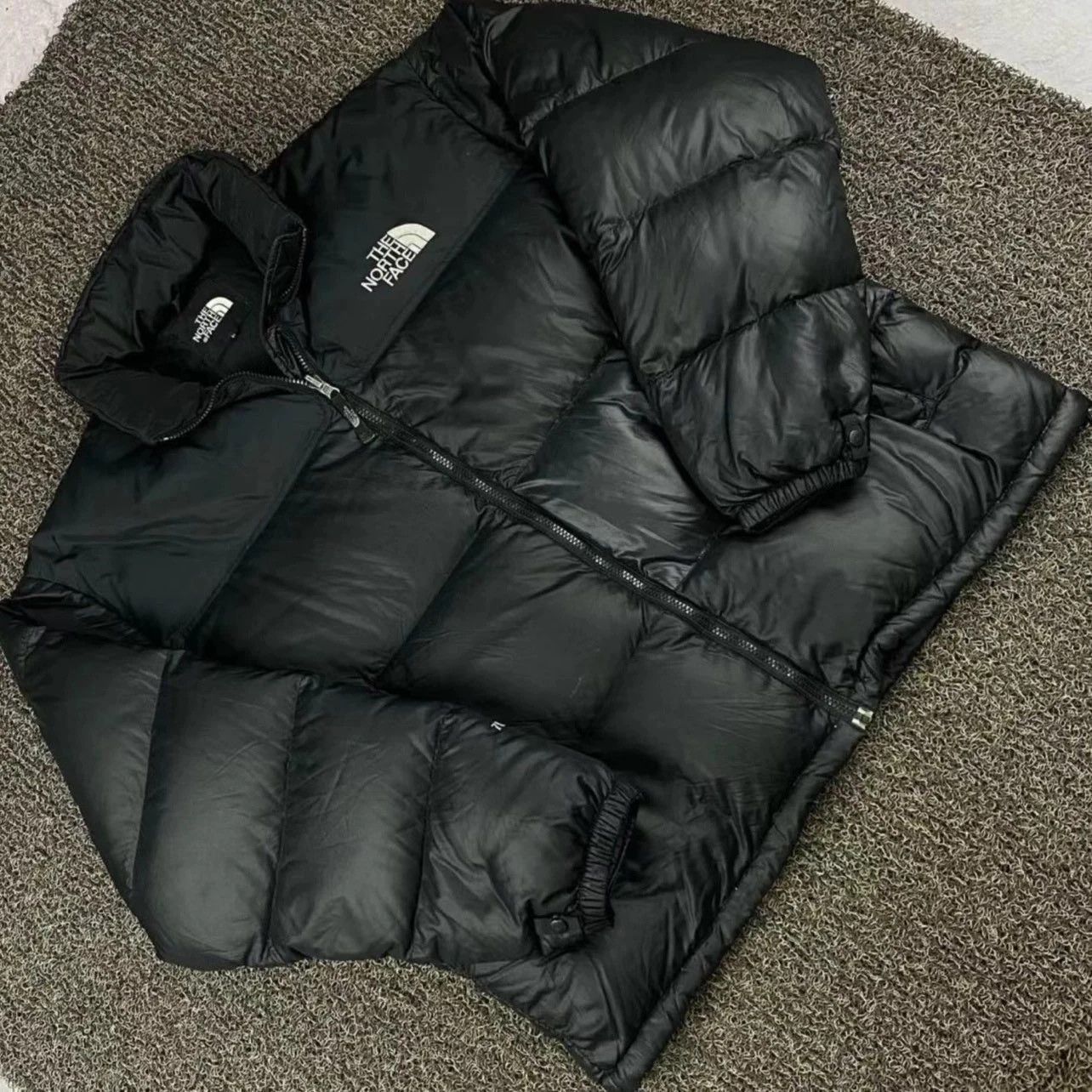 The North Face The North Face 700 Black Puffer Jacket Size US M / EU 48-50 / 2 - 1 Thumbnail