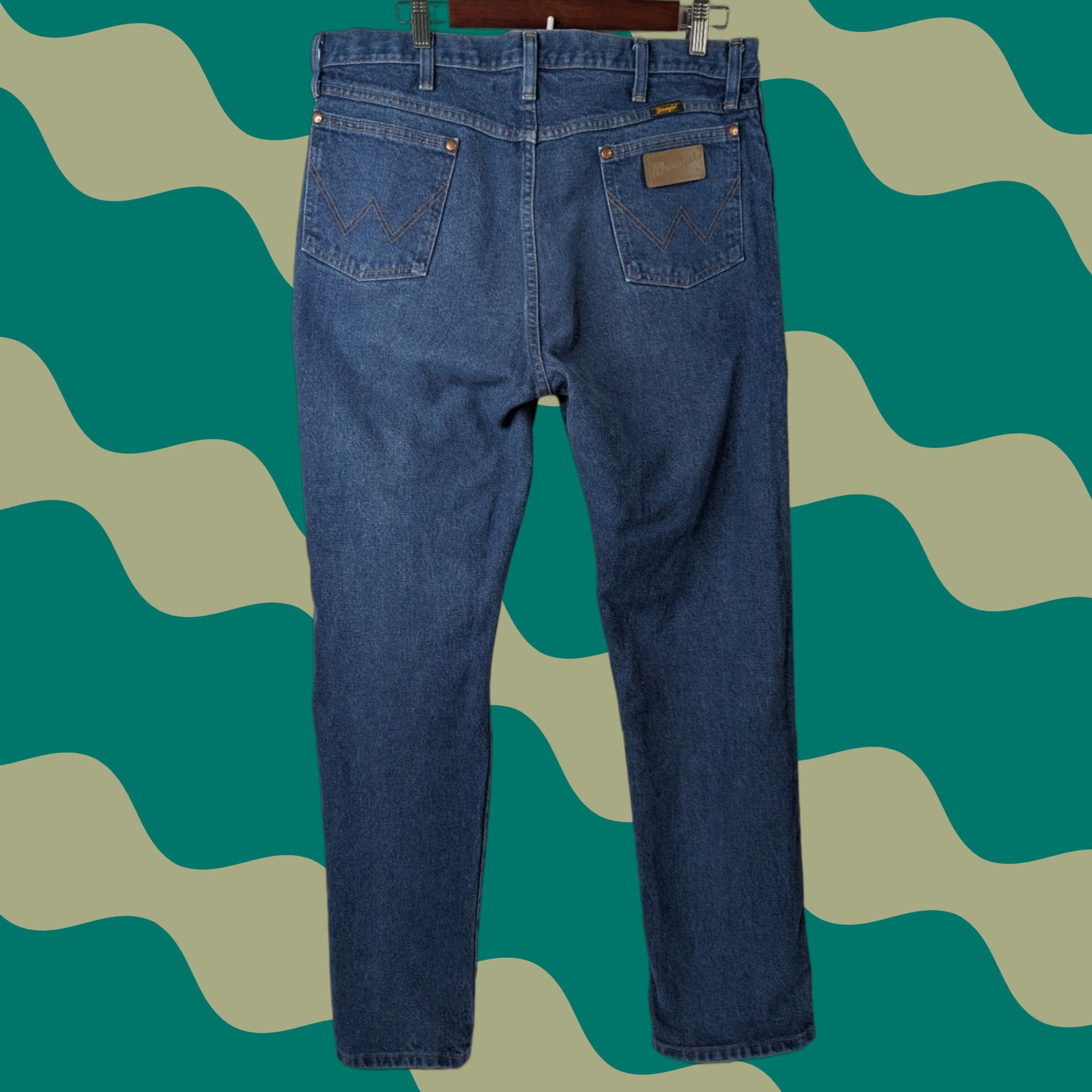 Wrangler Wrangler Jeans Men 36x34 Med Wash Blue Denim Western Cowboy Cut Rodeo 13AWZPW Size US 36 / EU 52 - 1 Thumbnail