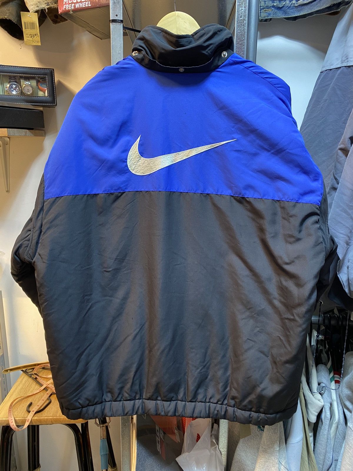 Nike Vintage Nike Swoosh Windbreaker Jacket Size US XL / EU 56 / 4 - 3 Thumbnail