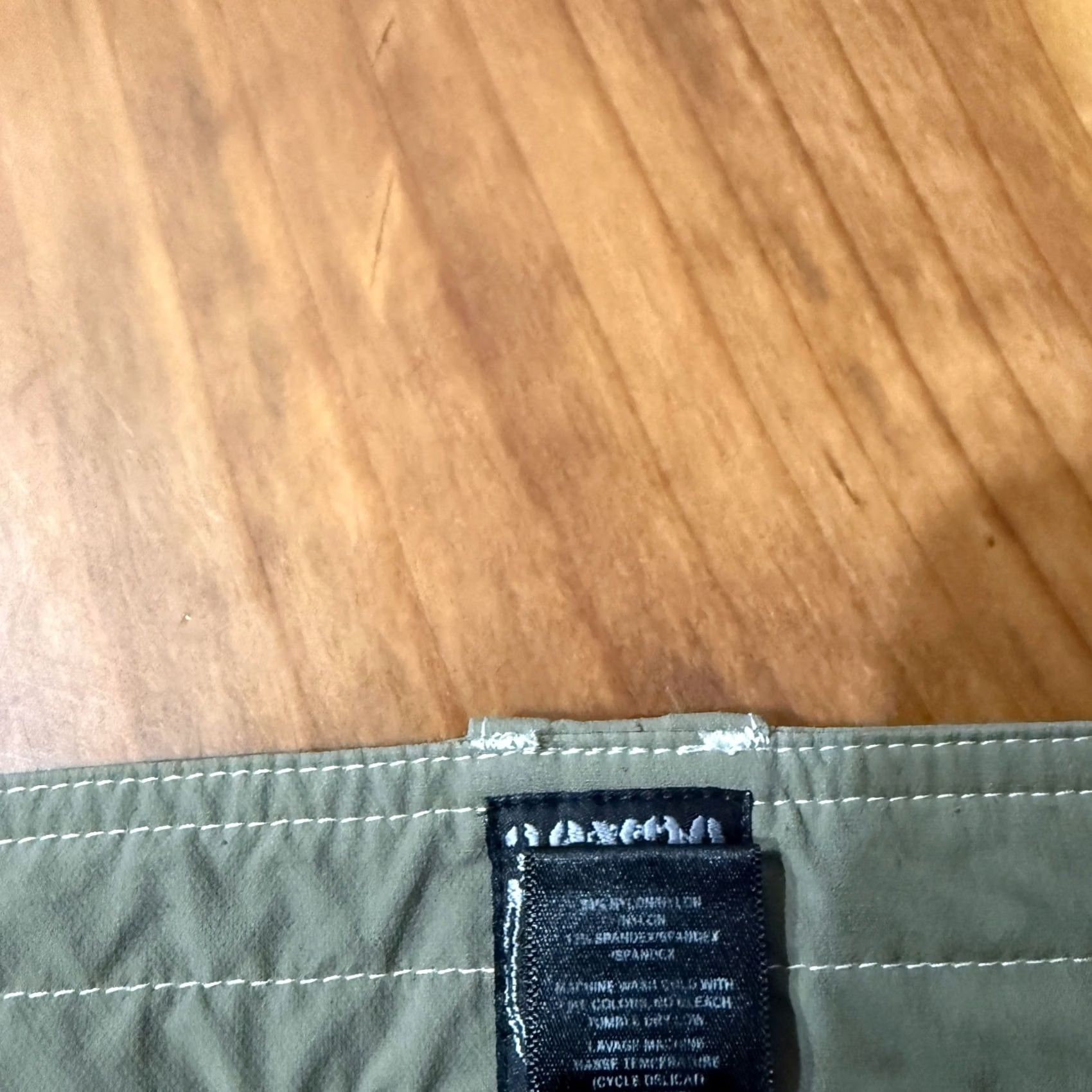 Vintage Kuhl Men's Pants 36 Chino Beige Regular 36x32 Hiking Outdoor Convertible Renegade Z18 Mens Size US 36 / EU 52 - 5 Thumbnail