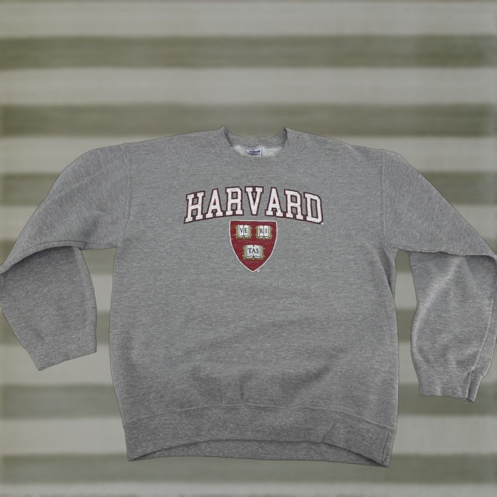 Gildan VTG Gildan Harvard University Sweatshirt Crewneck Grey Medium Unisex Adults Graphic Print Heavyweight Preshrunk Sweatshirt Crew Neck Casual Size US M / EU 48-50 / 2 - 1 Thumbnail