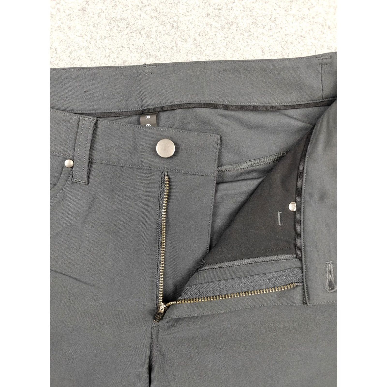 Lululemon Lululemon Pants Mens 30 Gray 5-Pocket Slim Stretch Microfiber Travel TSA LMSAD9S Size US 30 / EU 46 - 3 Thumbnail