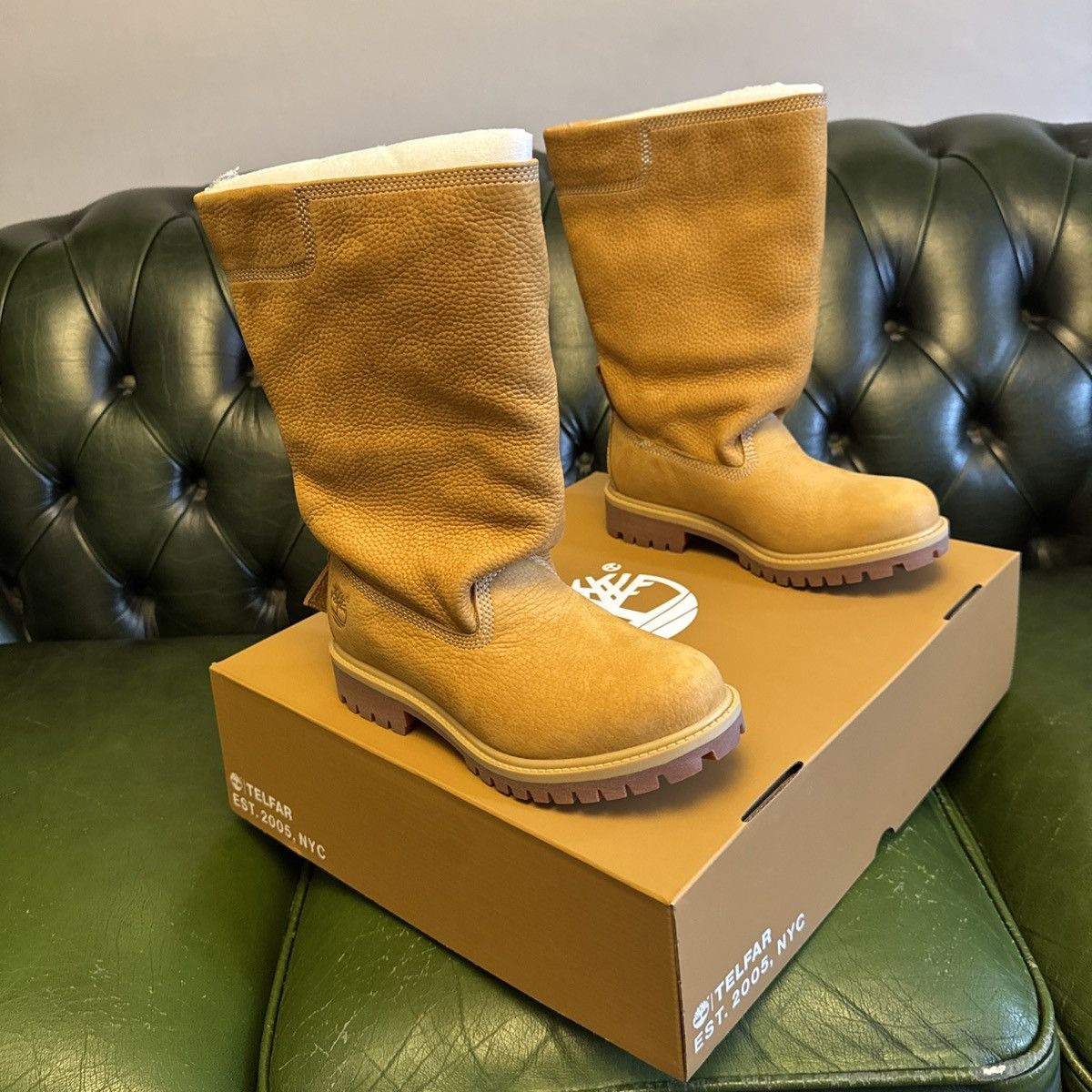 Timberland Timberland x telfar mid boot in wheat uk 4.5 us 5 Size US 7 / IT 37 - 1 Thumbnail
