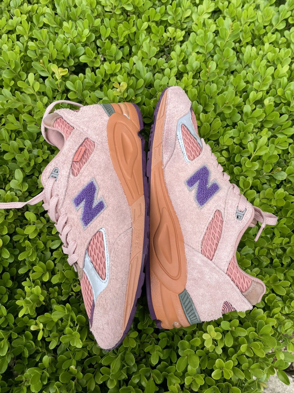 New Balance × Salehe Bembury Salehe Bembury x NB 990 Size US 11 / EU 44 - 10 Thumbnail