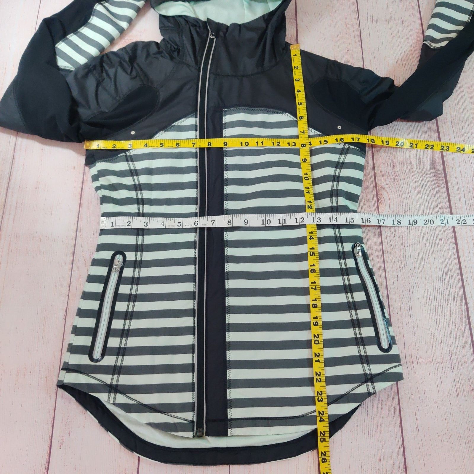 Lululemon Lululemon Run: Get Up And Glow Jacket *Reflective 360 Size S / US 4 / IT 40 - 8 Thumbnail