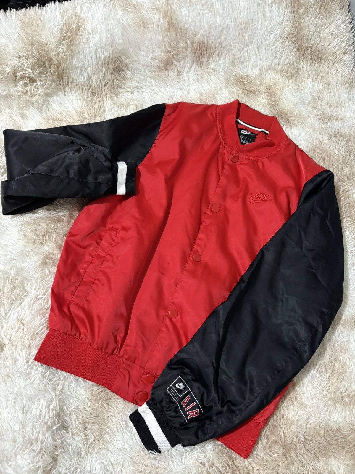 Nike Nike Varsity/ Bomber Red Size US M / EU 48-50 / 2 - 7 Thumbnail