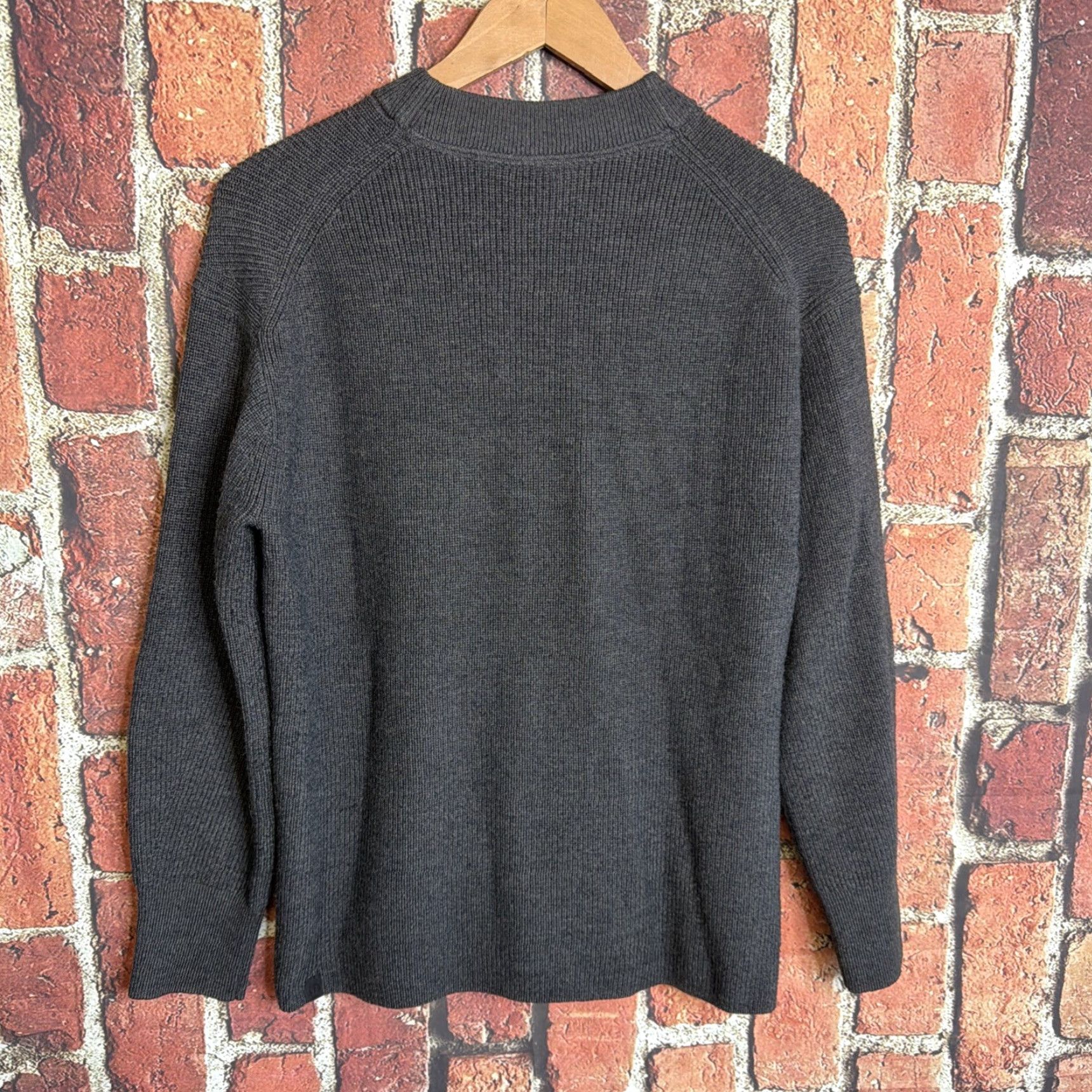 Lululemon Lululemon Womens Sweater Gray Wool Blend Crew Neck 4 Pullover Ribbed Merino Back Hem 26” Pit to Pit 22” Size S / US 4 / IT 40 - 3 Thumbnail