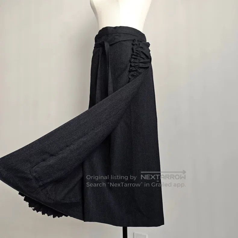 Comme des Garcons Comme Des Garcons size one-size-fits-all Wool pinch flower Size 22" - 6 Thumbnail