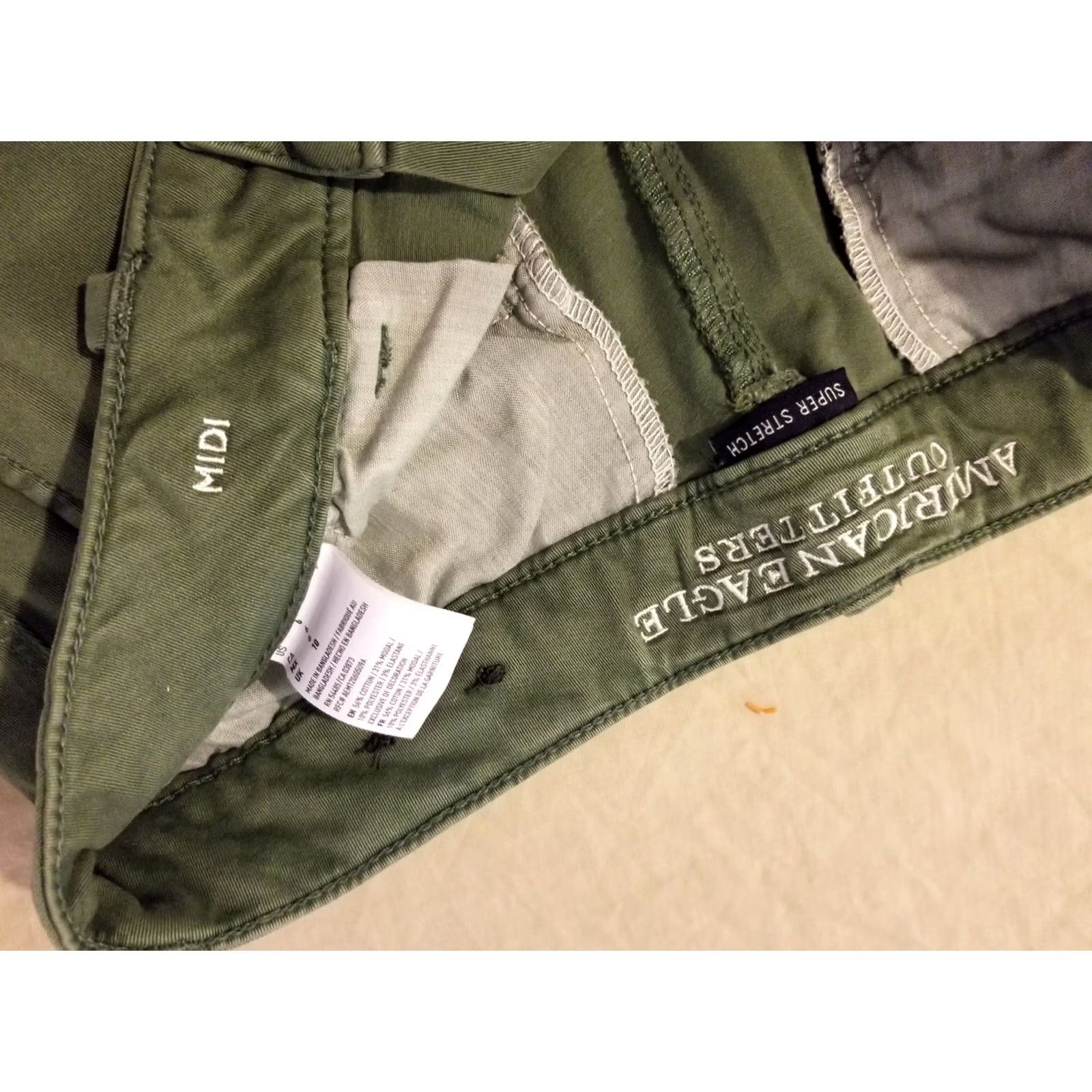 American Eagle Outfitters Womens American Eagle Outfitters Khaki Shorts 6 Cotton Chino Stretch Size 28" / US 6 / IT 42 - 3 Thumbnail
