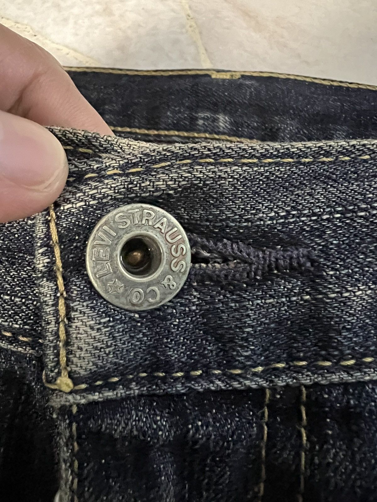 Levi's 💥BAGGY💥VINTAGE LEVIS 503 DISTRESSED MUD WASH JEANS VERY RARE Size US 35 - 13 Thumbnail