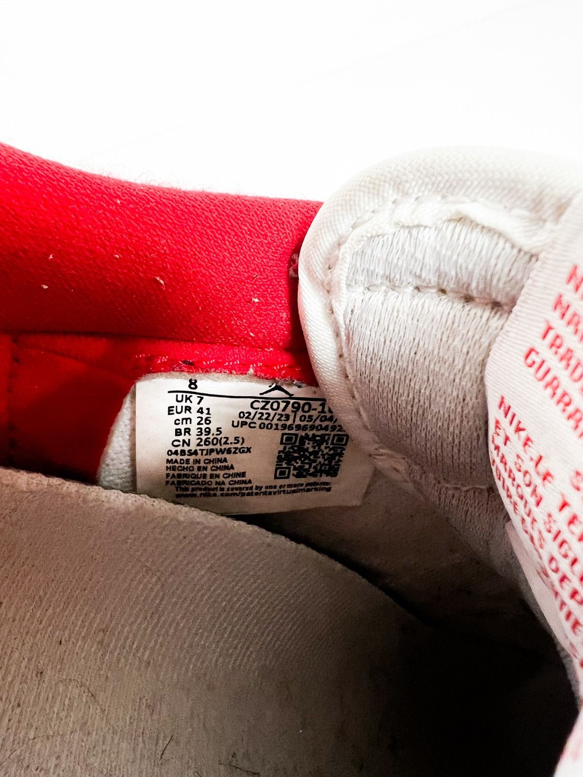 Jordan Brand × Nike Air Jordan 1 Low OG 'White/Red' Size US 8 / EU 41 - 5 Thumbnail
