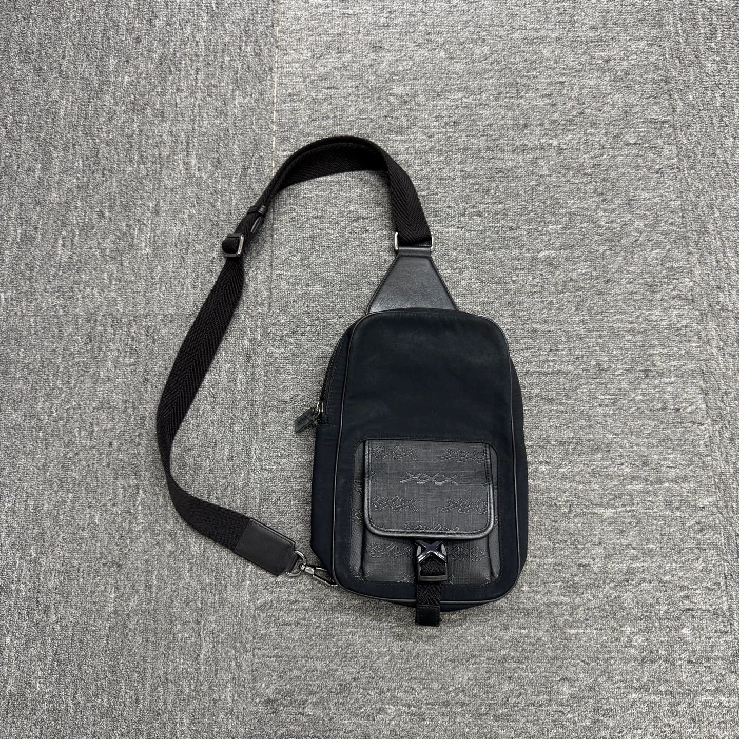 Ermenegildo Zegna Ermenegildo Zegna 95 New Chest Bag 19x5x29 Size ONE SIZE - 1 Thumbnail