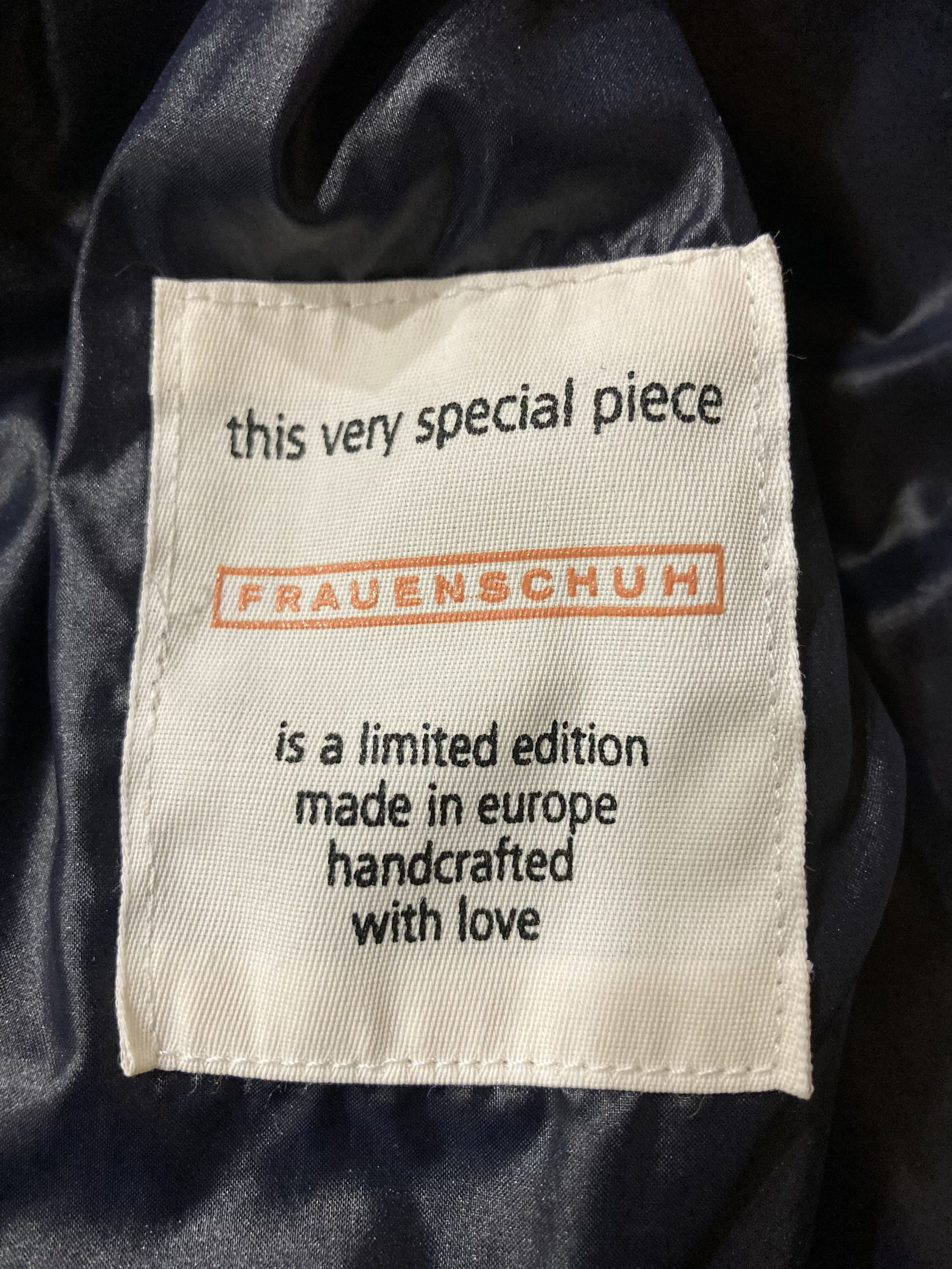 Frauenschuh Frauenschuh Luxury Jacket made from biodegradable fleece Size US S / EU 44-46 / 1 - 10 Thumbnail