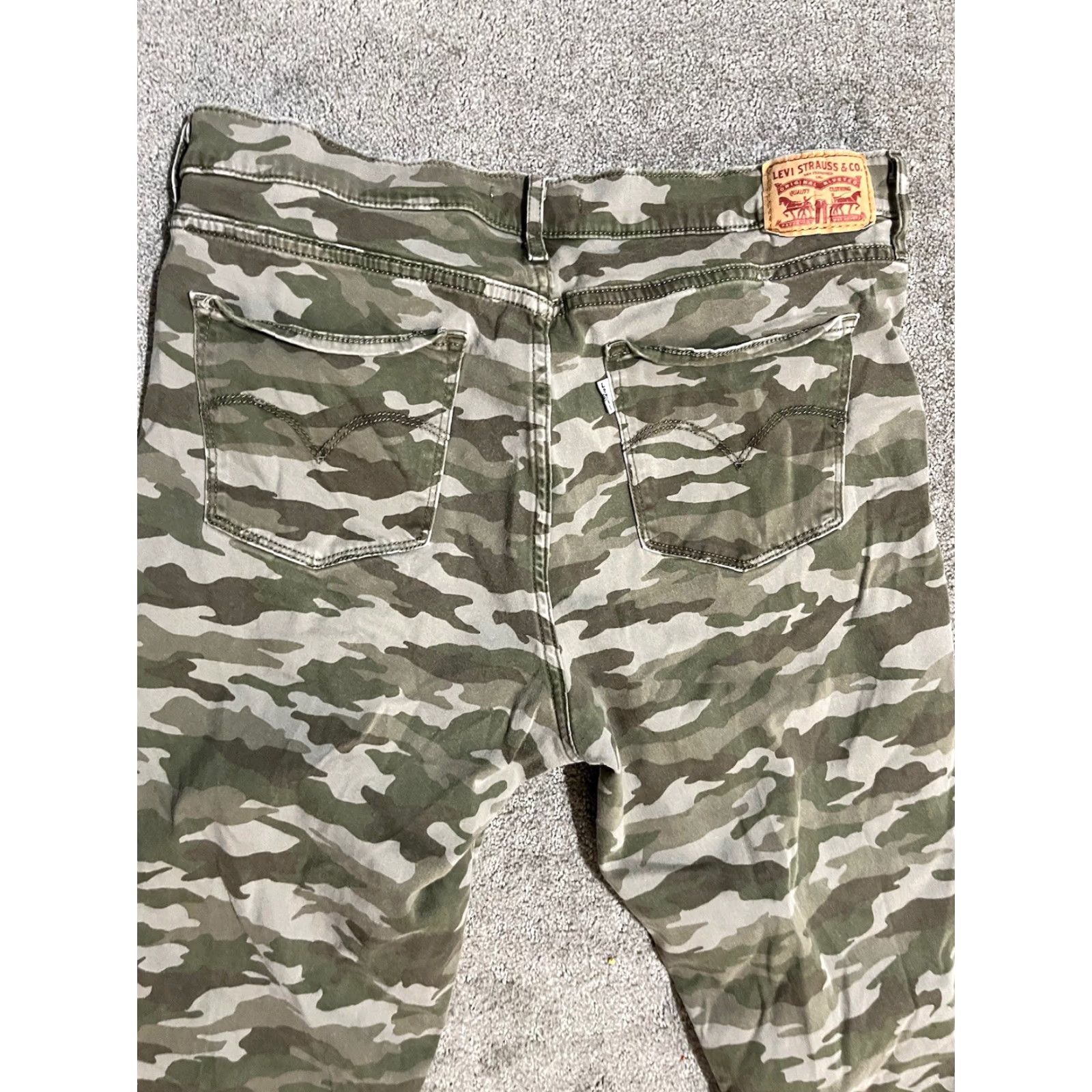Levi's Levis 720 Jeans Womens 33 Green Camo High Rise Super Skinny Crop Denim Size 24" / US 00 / IT 34 - 2 Thumbnail