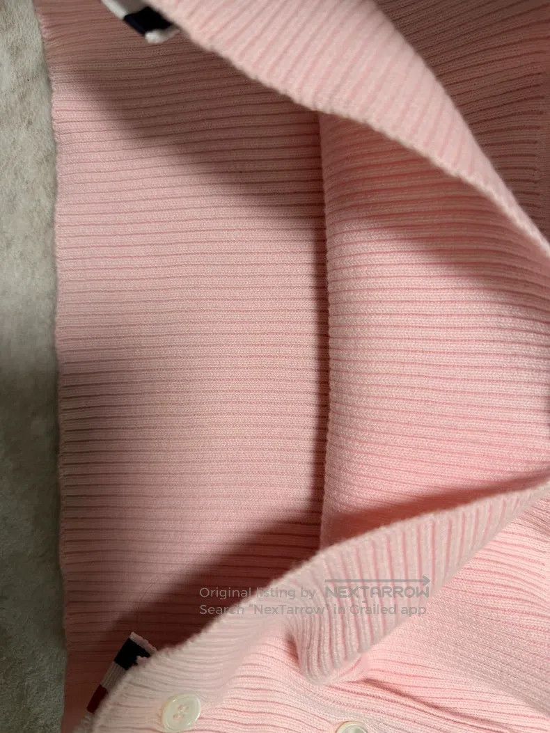 Thom Browne Thom Browne Crescent Pink Knit Round Neck Sweater Size US XS / EU 42 / 0 - 4 Thumbnail