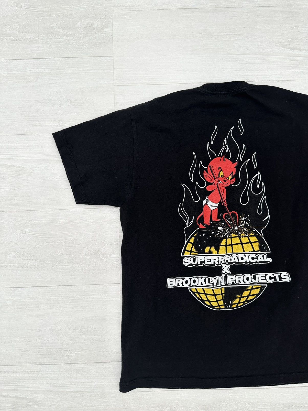Brooklyn Projects Superrradical x Brooklyn Projects Devil Burning Globe Tee Size US M / EU 48-50 / 2 - 2 Thumbnail