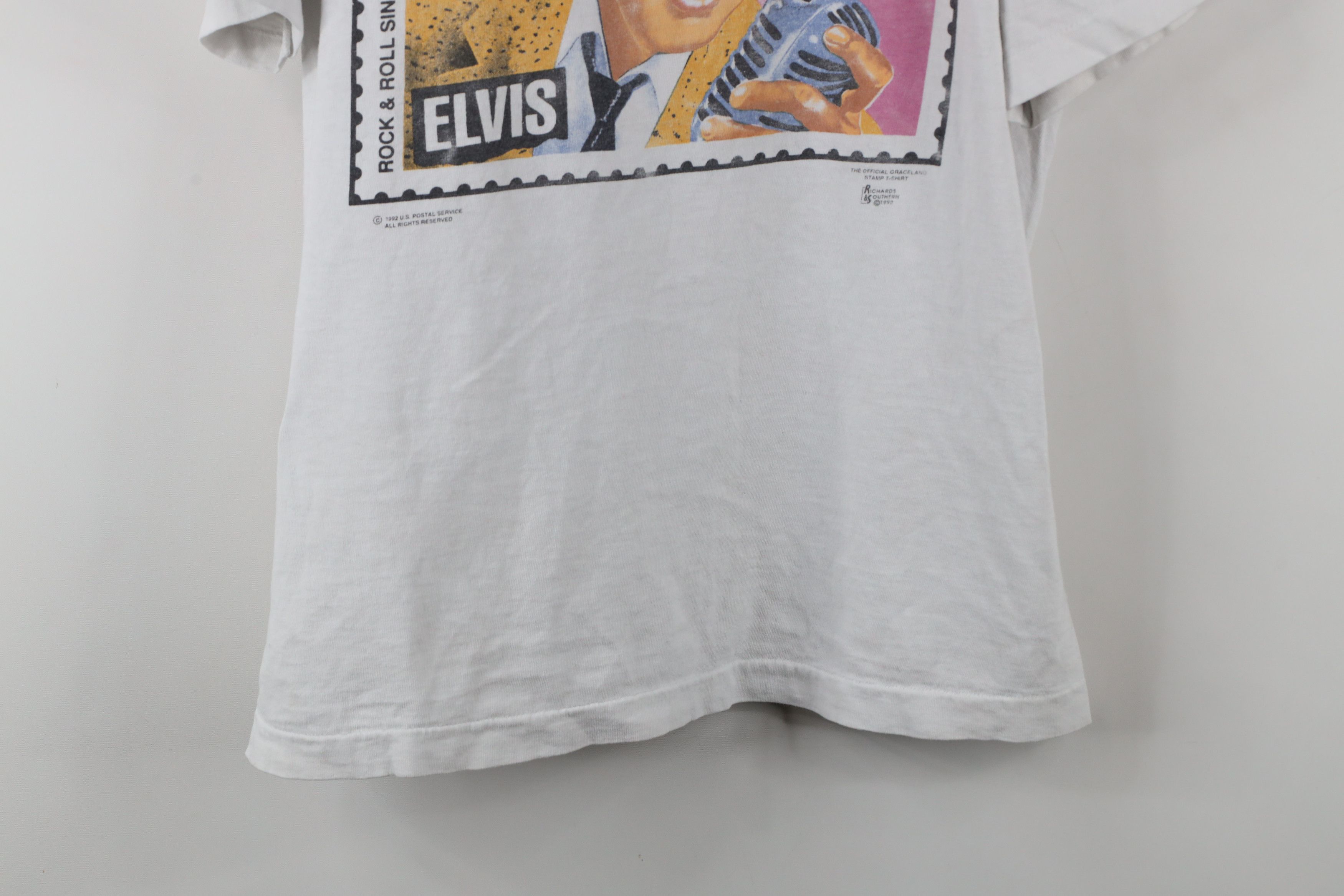 Vintage Vintage 90s Spell Elvis Presley Postage Stamp T-Shirt USA Size US L / EU 52-54 / 3 - 3 Thumbnail