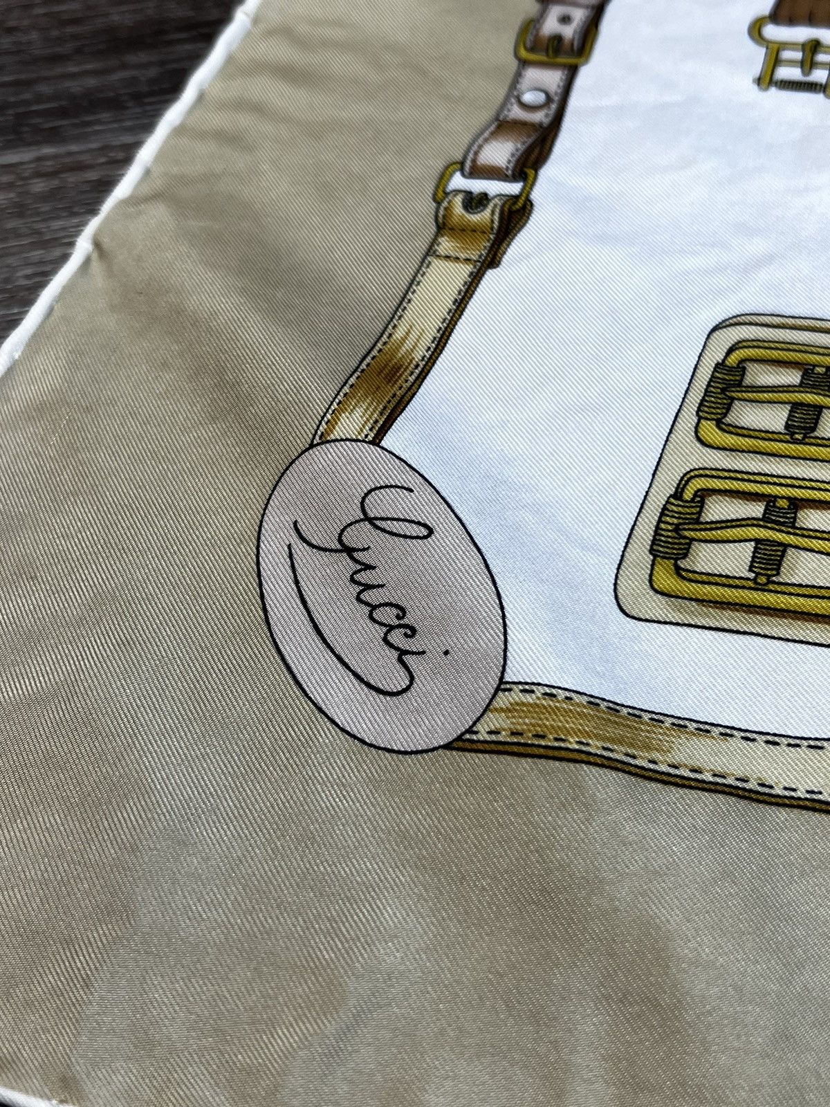 Gucci × Vintage Vintage Gucci Beige Horse Saddle Equestrian Silk Scarf Size ONE SIZE - 11 Thumbnail