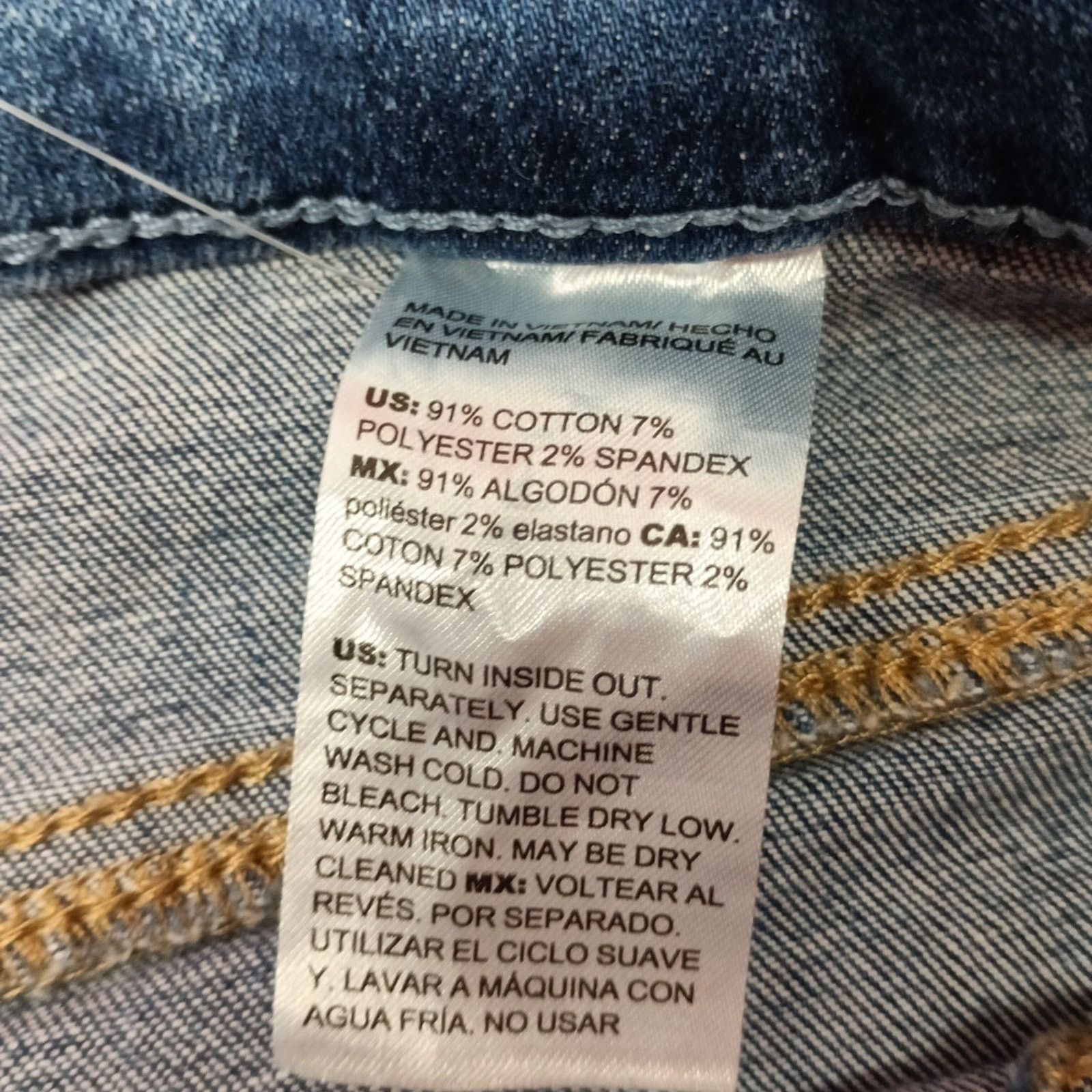 Chicos Chicos Pull On Denim Capris Women's Size 14 Blue Crop Basic Size 36" / US 14 / IT 50 - 6 Thumbnail