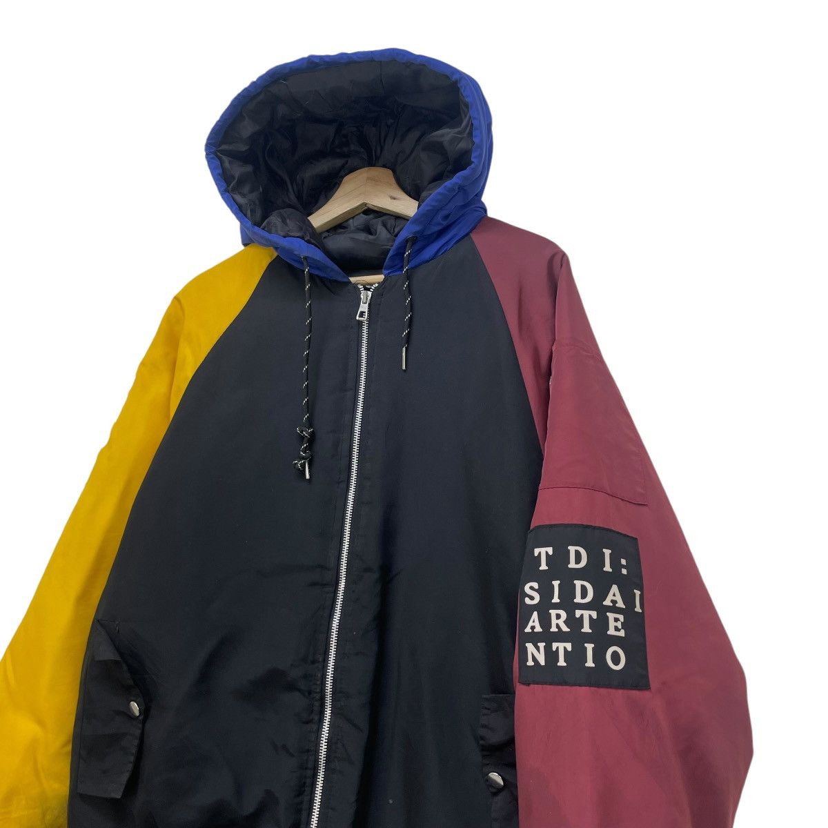 Japanese Brand Japanese Brand Fashion Bomber Colourfull Hooded Jacket Size US L / EU 52-54 / 3 - 3 Thumbnail