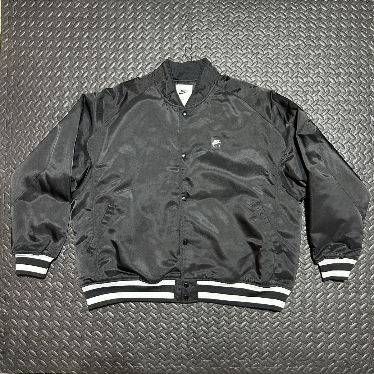 Nike Nike Air Varsity Bomber Jacket Oversz Mens XL HJ0301-010 NEW Size US XL / EU 56 / 4 - 1 Thumbnail