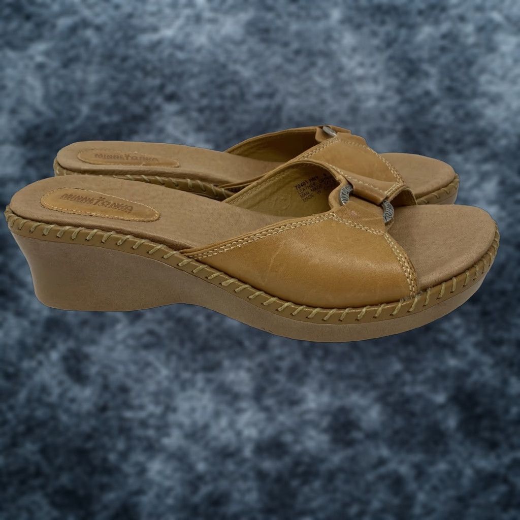 Minnetonka Minnetonka Womens Sandals Slide Beige Leather Wedge Open Toe M Casual Summer 9 Bohemian Slip On Shoes Size US 9 / IT 39 - 1 Thumbnail