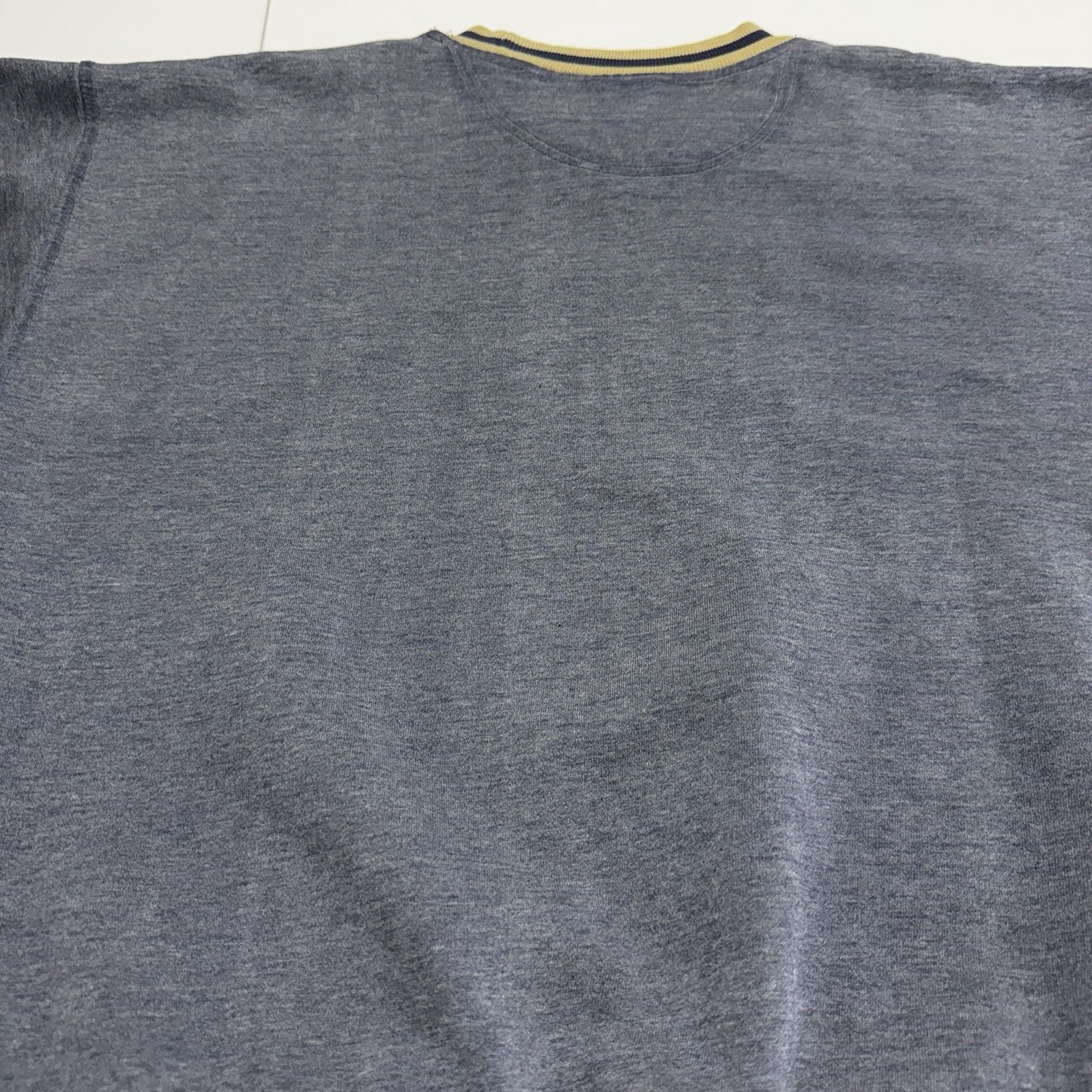 Vintage Vintage Notre Dame Sweatshirt Mens Large 24x27 Fighting Iris Size US L / EU 52-54 / 3 - 10 Thumbnail