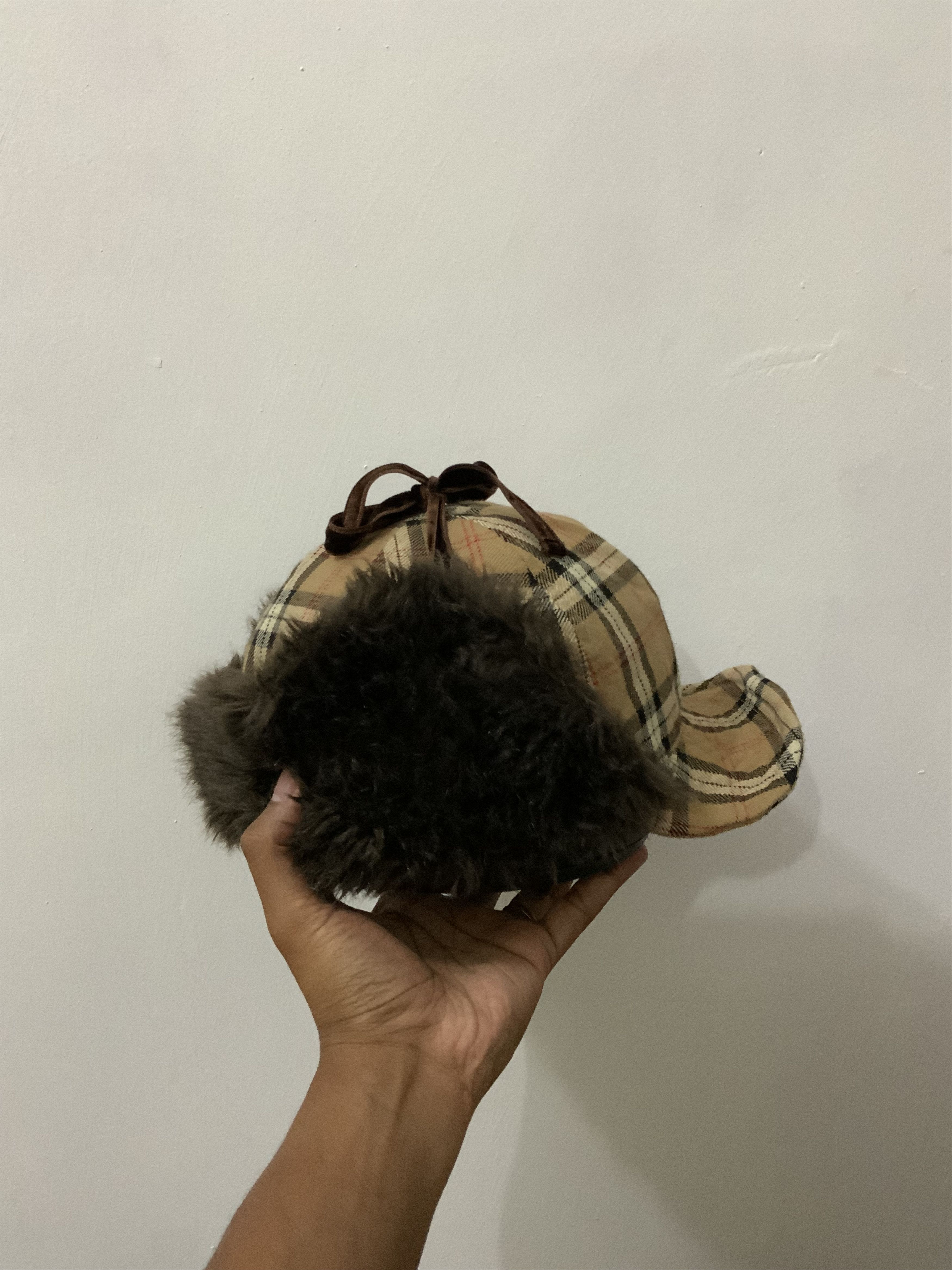 Japanese Brand Gloria Cordes Tokyo Fur inspired by Burberry Trooper Hat Size ONE SIZE - 4 Thumbnail