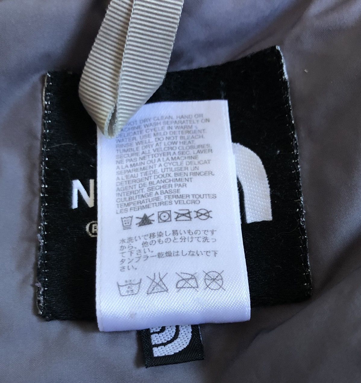The North Face × Vintage Vintage The North Face 700 Purple Nuptsen Down Puffer Size M / US 6-8 / IT 42-44 - 24 Thumbnail