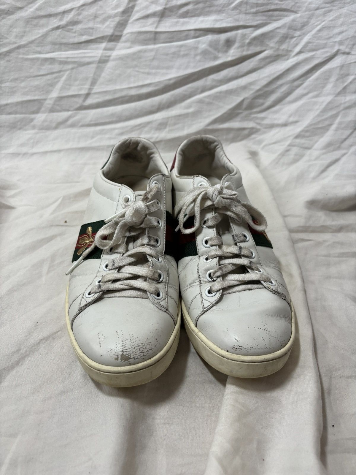 Gucci Gucci Shoes Women's Ace Golden Bees Supreme Leather Sneaker Size US 8 / IT 38 - 2 Thumbnail