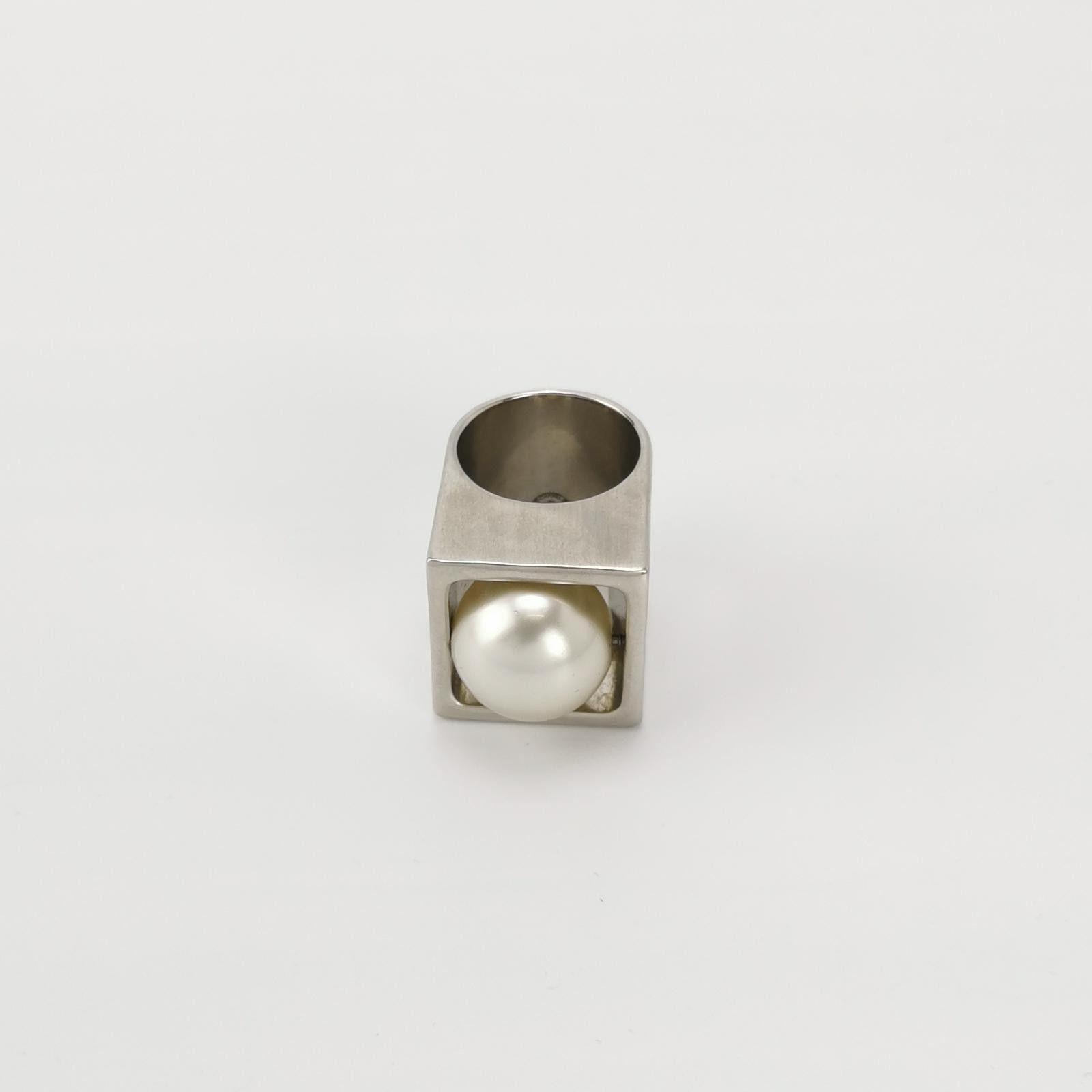 Chanel Chanel (15S) Imitation Pearl Ring Size 16 -z2505 Size ONE SIZE - 2 Thumbnail