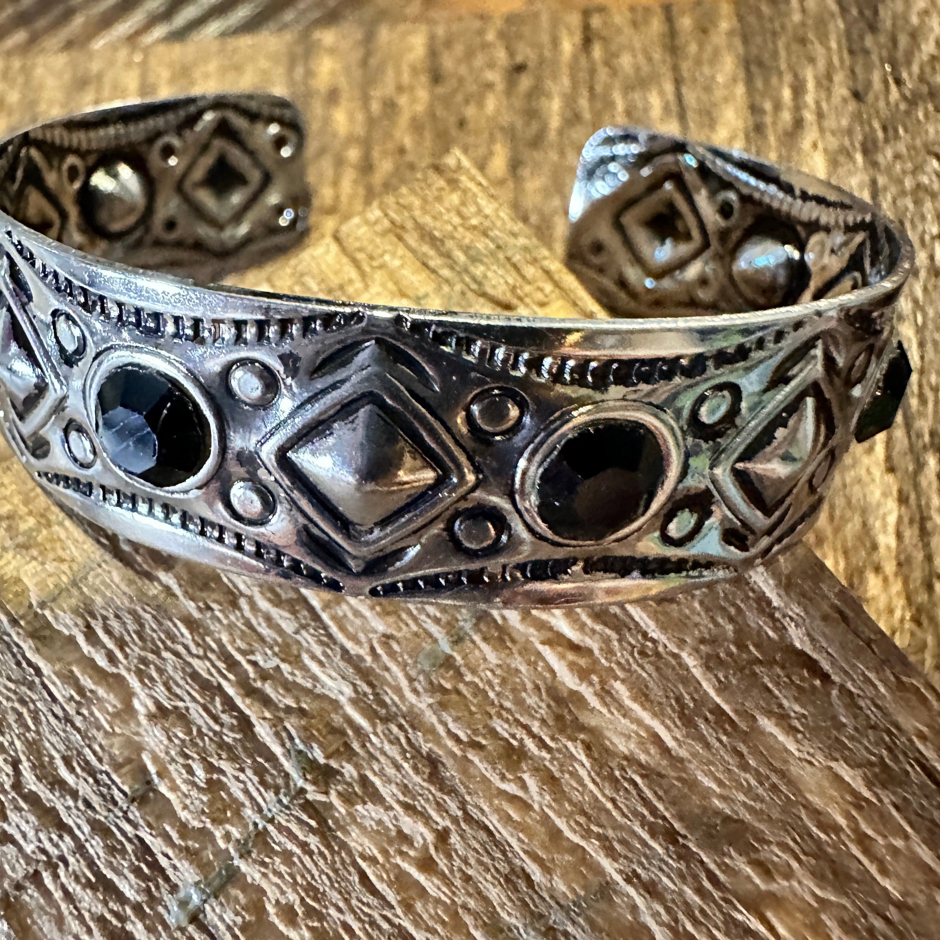 Other Boho Vintage Southwestern Navajo Open Cuff Bracelet, Black O Size ONE SIZE - 7 Thumbnail